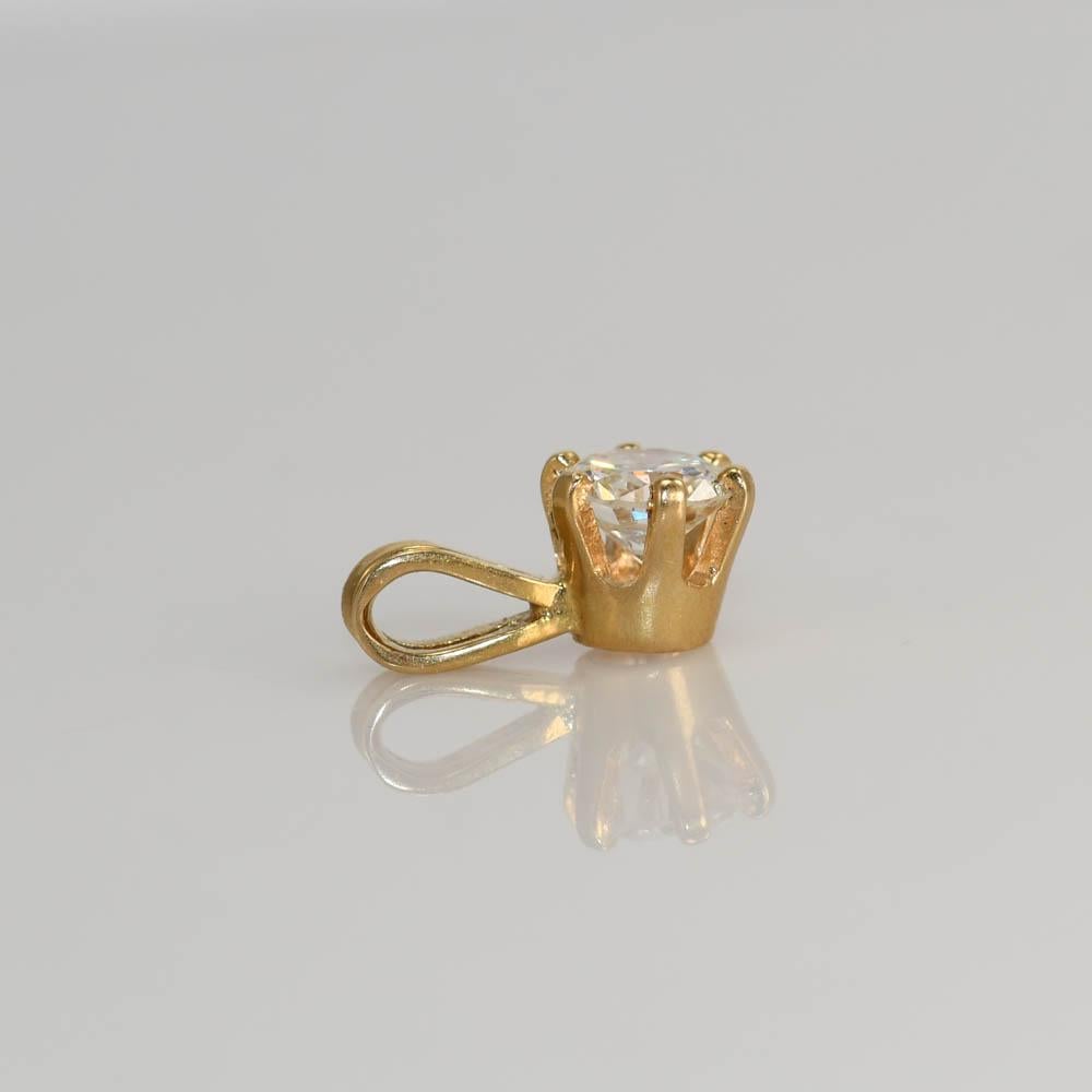 Women's or Men's 14K Yellow Gold Diamond Solitaire Pendant, 0.44ct For Sale