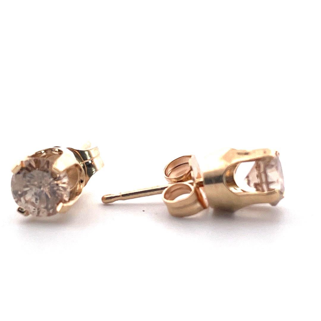 14k Yellow Gold Diamond Stud Earring For Sale 1