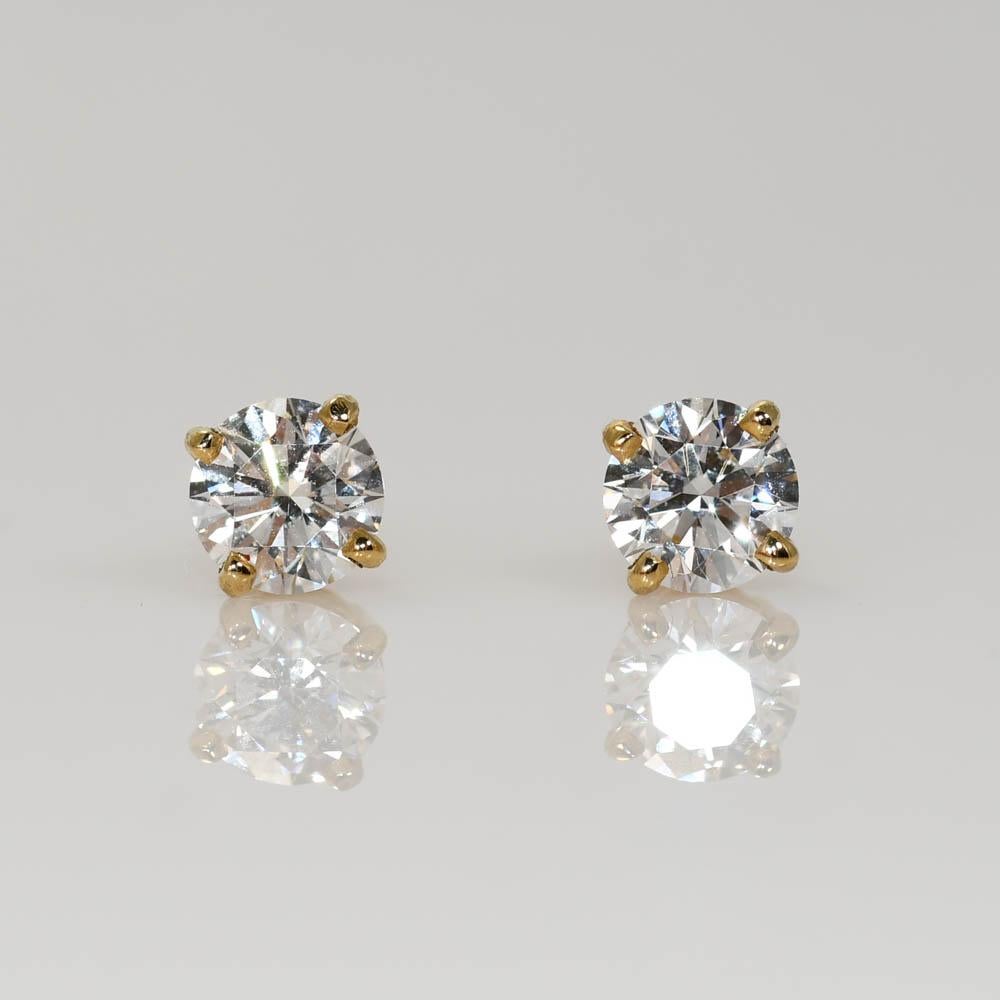 Taglio rotondo Orecchini con diamante in oro giallo 14K 0,80ct in vendita
