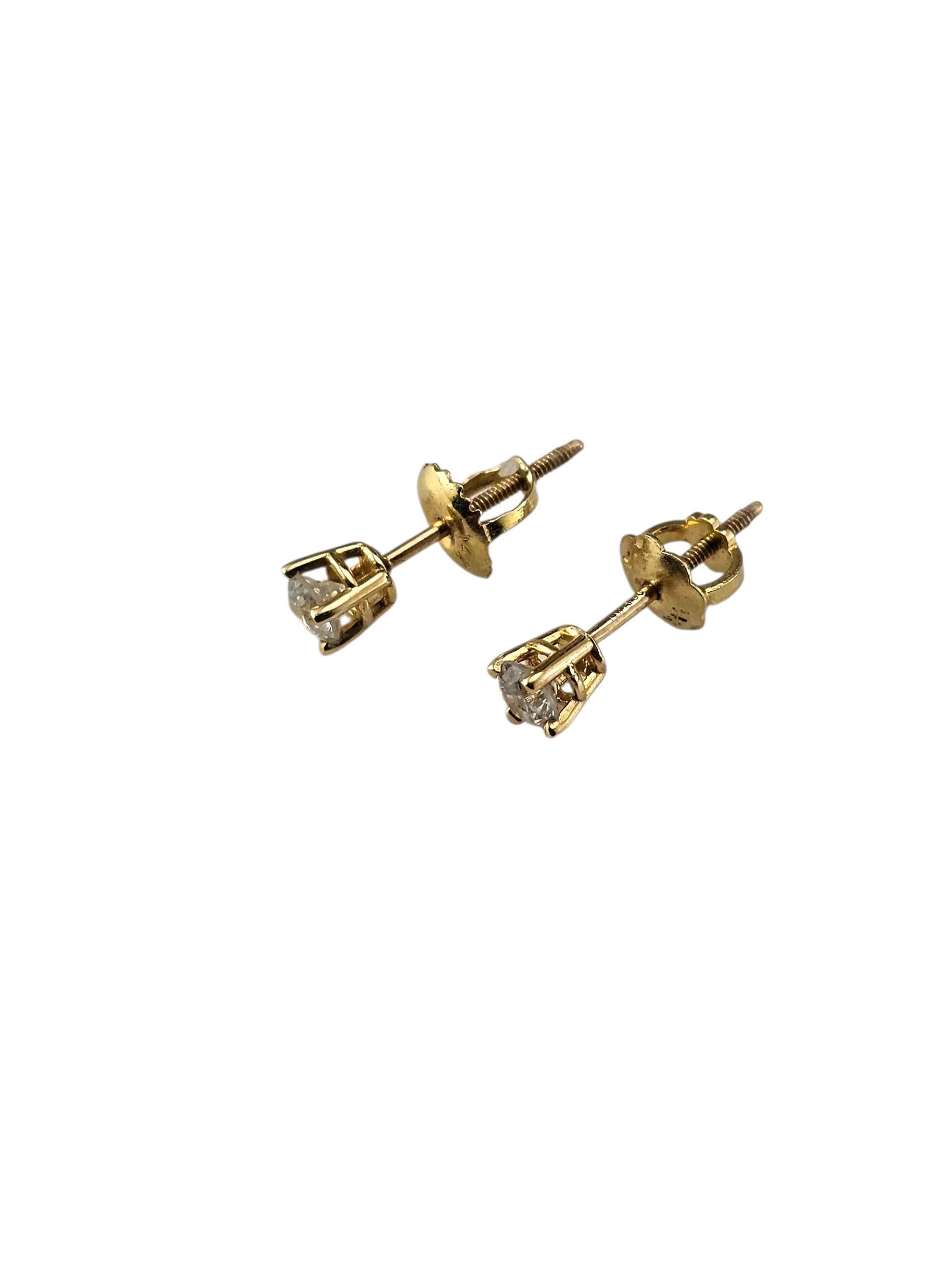 Contemporain Boucles d'oreilles en or jaune 14K avec diamants #23521 en vente