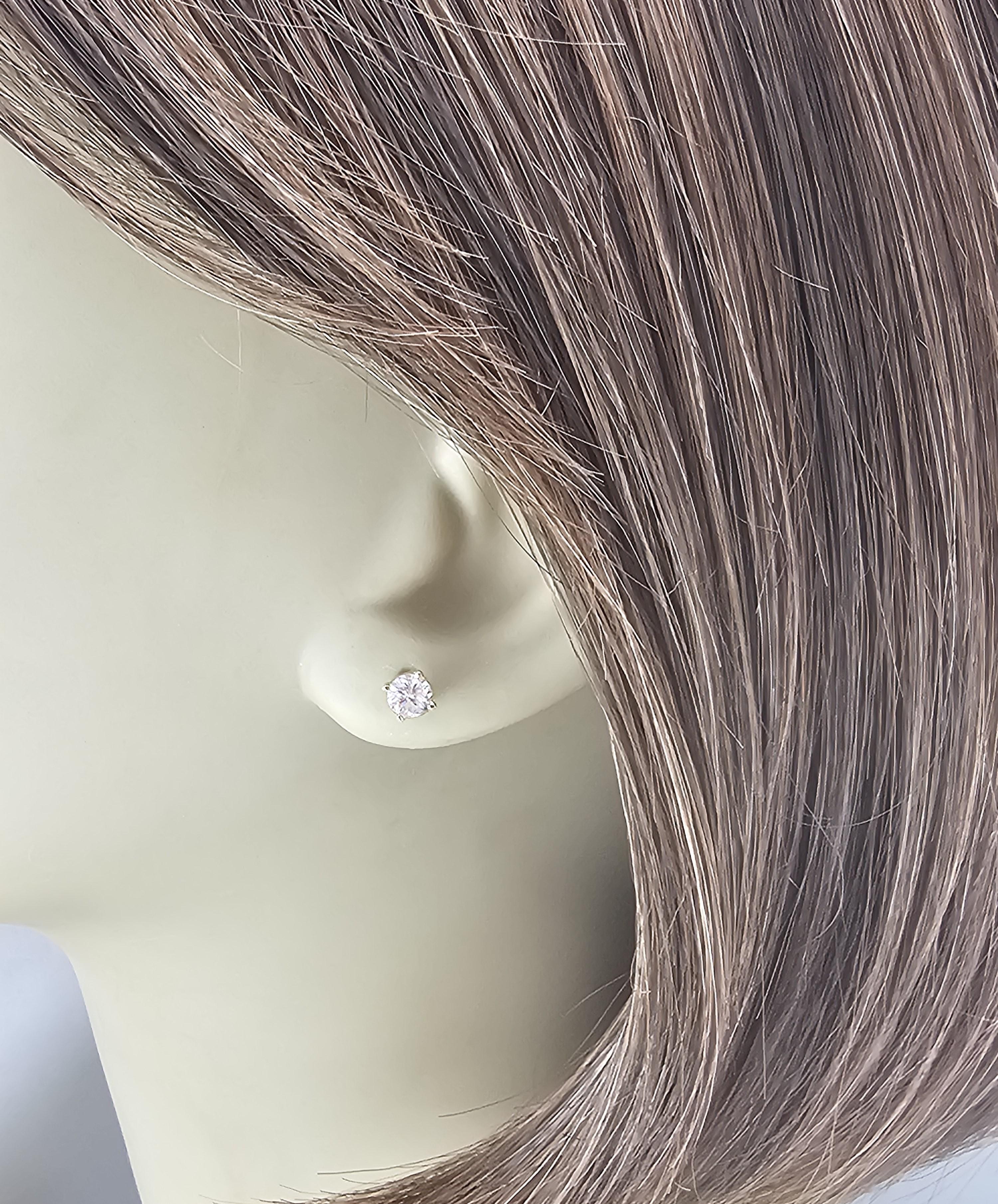 Boucles d'oreilles en or jaune 14K avec diamants #23846 en vente 1