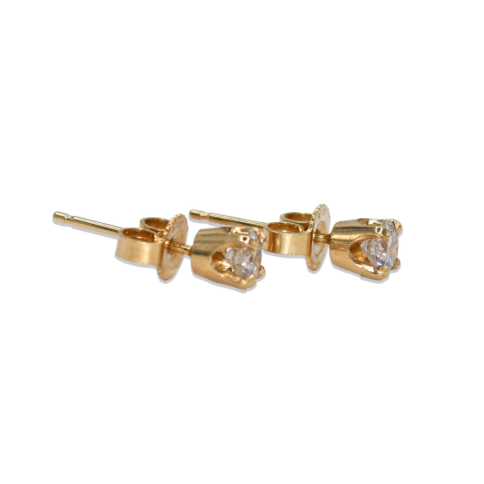 Round Cut 14K Yellow Gold Diamond Stud Earrings For Sale