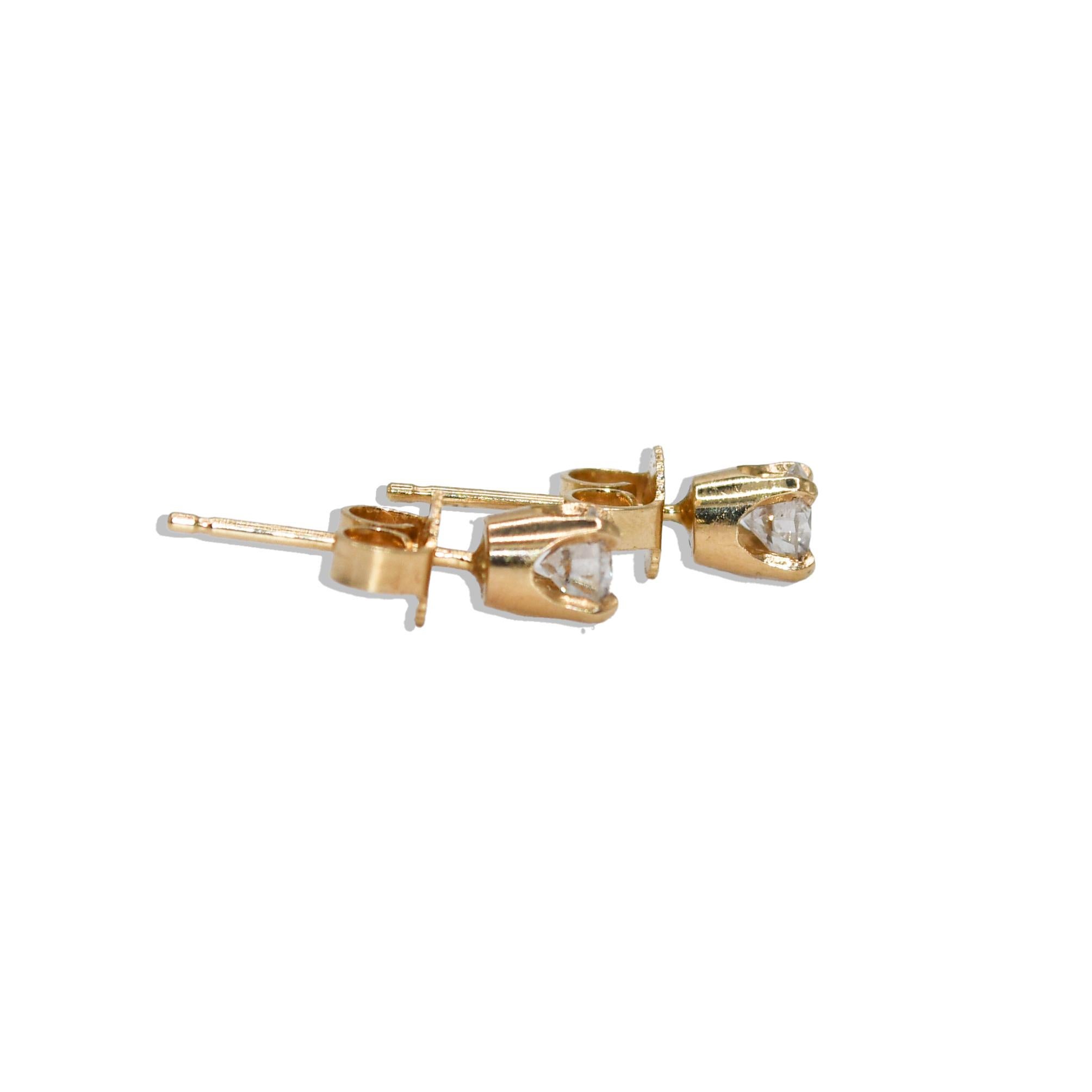 14K Yellow Gold Diamond Stud Earrings In Excellent Condition For Sale In Laguna Beach, CA