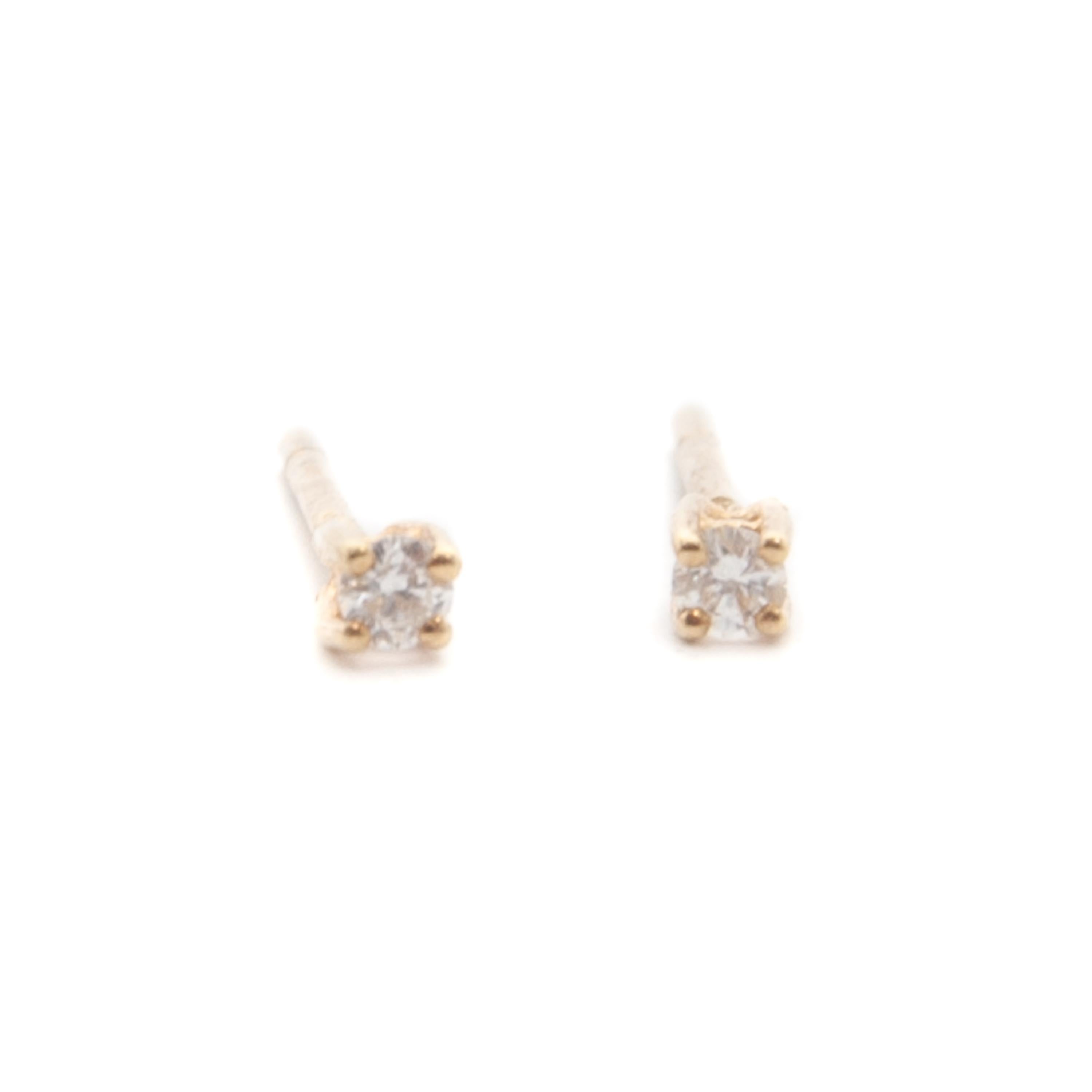 Vintage Diamond 14K Yellow Gold Stud Earrings In Good Condition For Sale In Rotterdam, NL