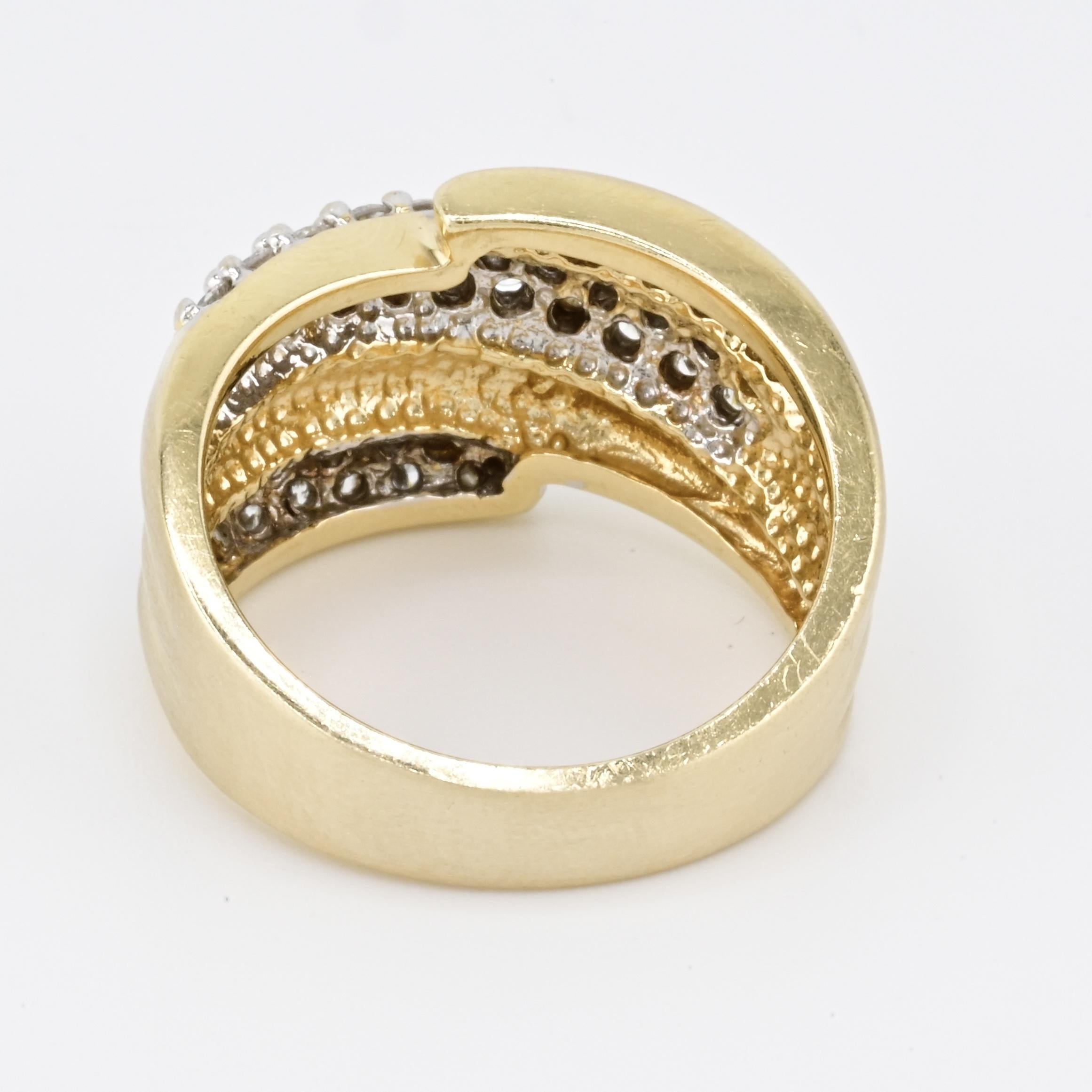Bague en or jaune 14K avec tourbillon de diamants 0.68 carats 10.85 grammes IGI Certified Taille 9 Unisexe en vente