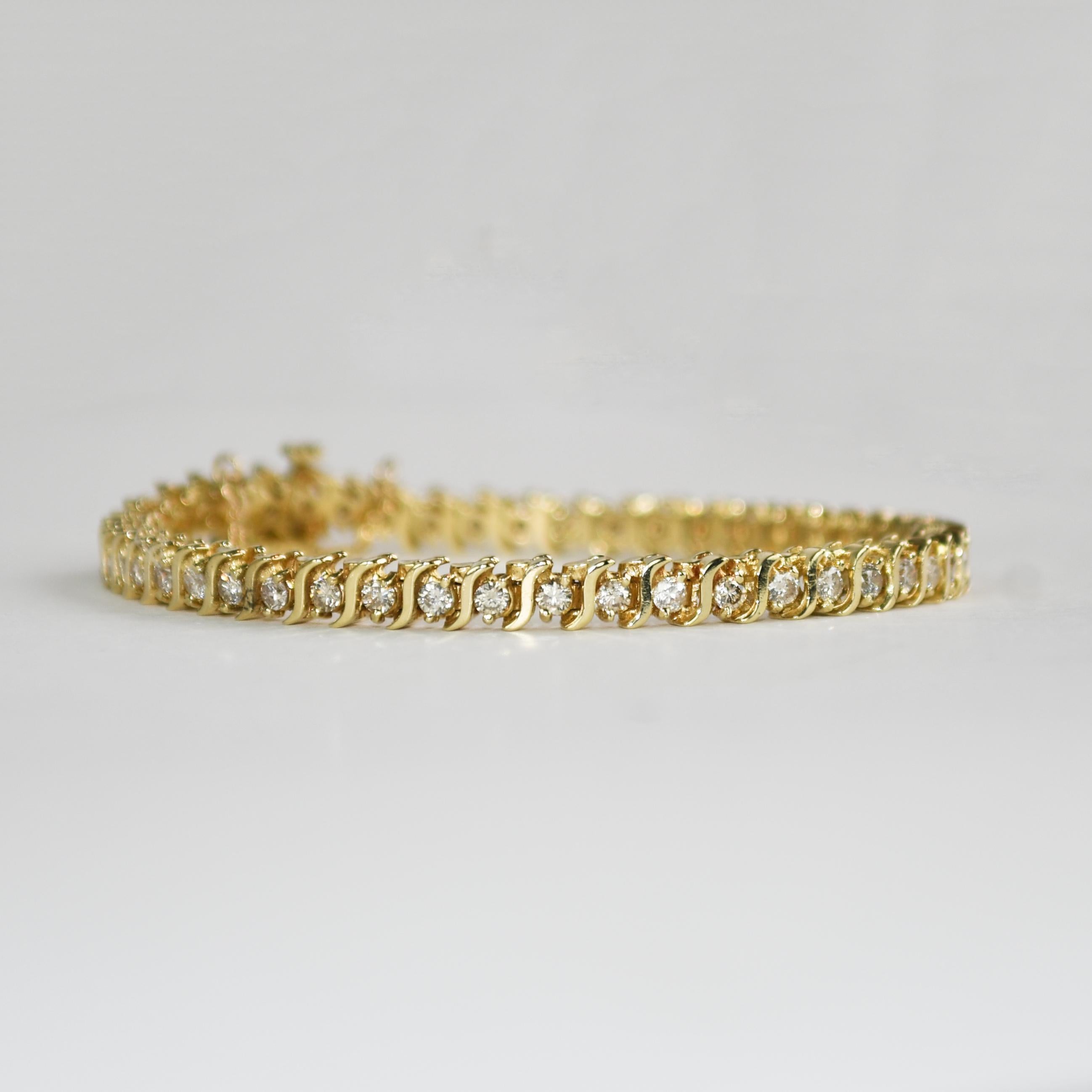 Taille ronde Bracelet tennis en or jaune 14 carats avec diamants de 2,00 carats en vente
