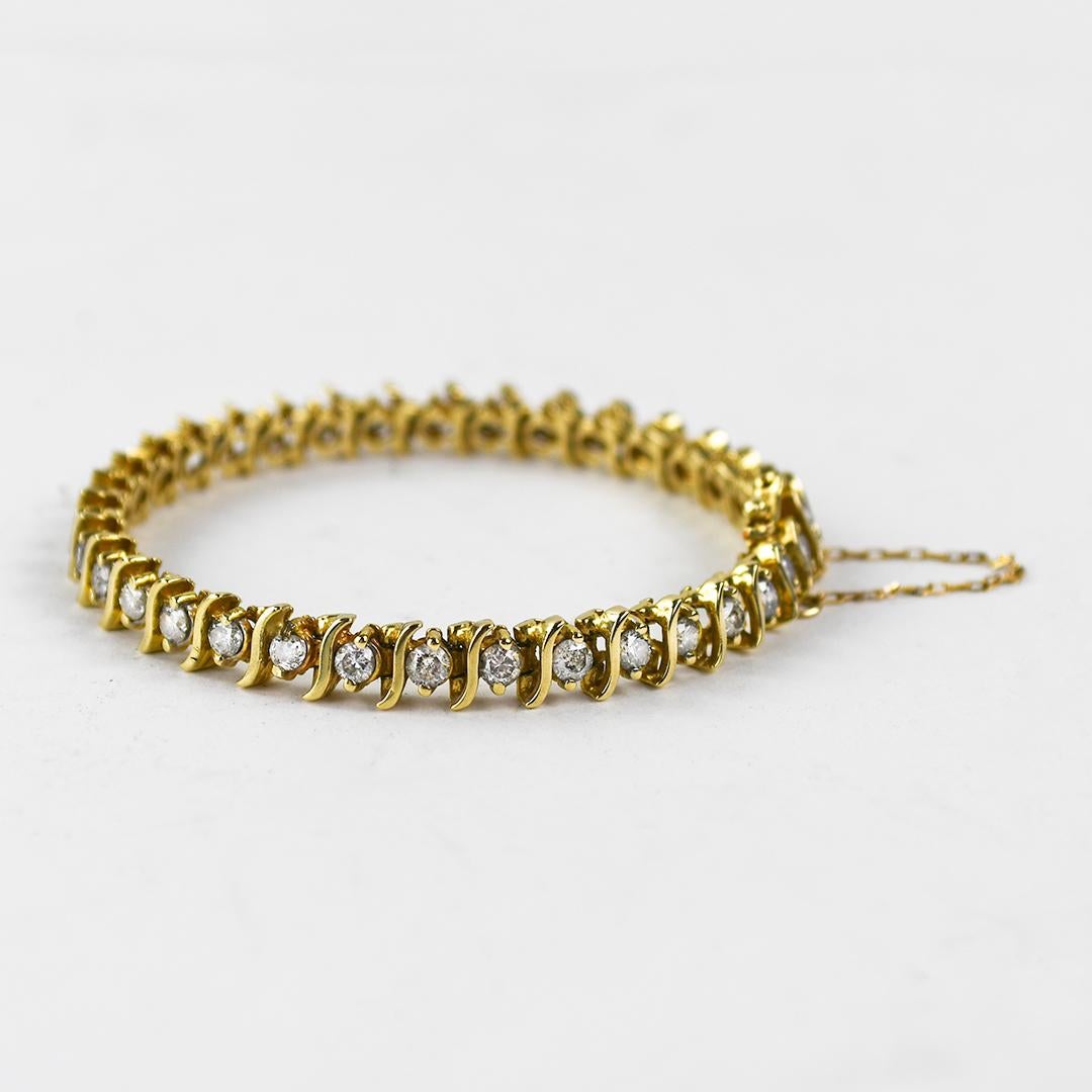 Bracciale tennis con diamanti in oro giallo 14K 4,00ct In condizioni ottime in vendita a Laguna Beach, CA