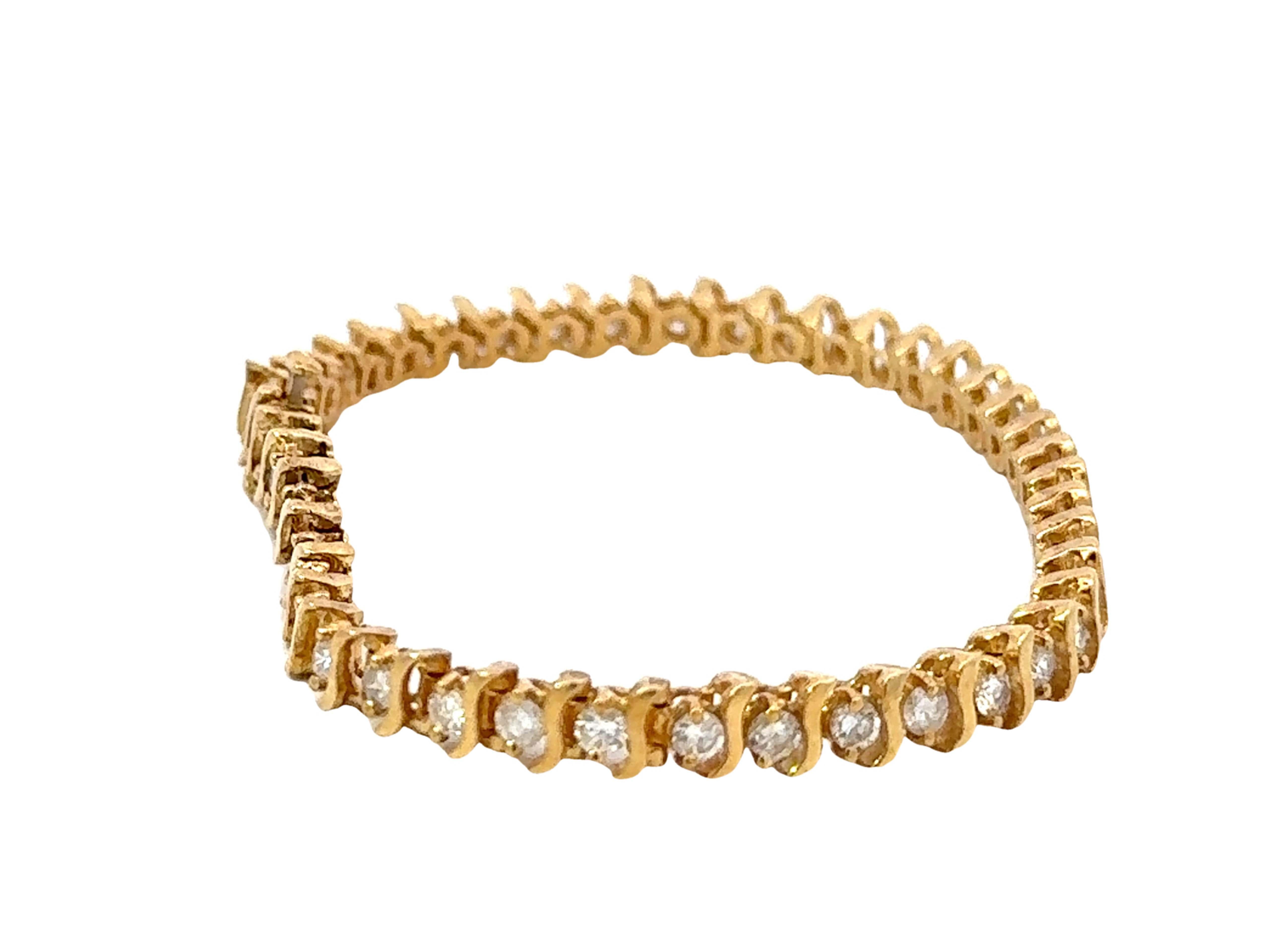 Modern 14k Yellow Gold Diamond Tennis Bracelet For Sale