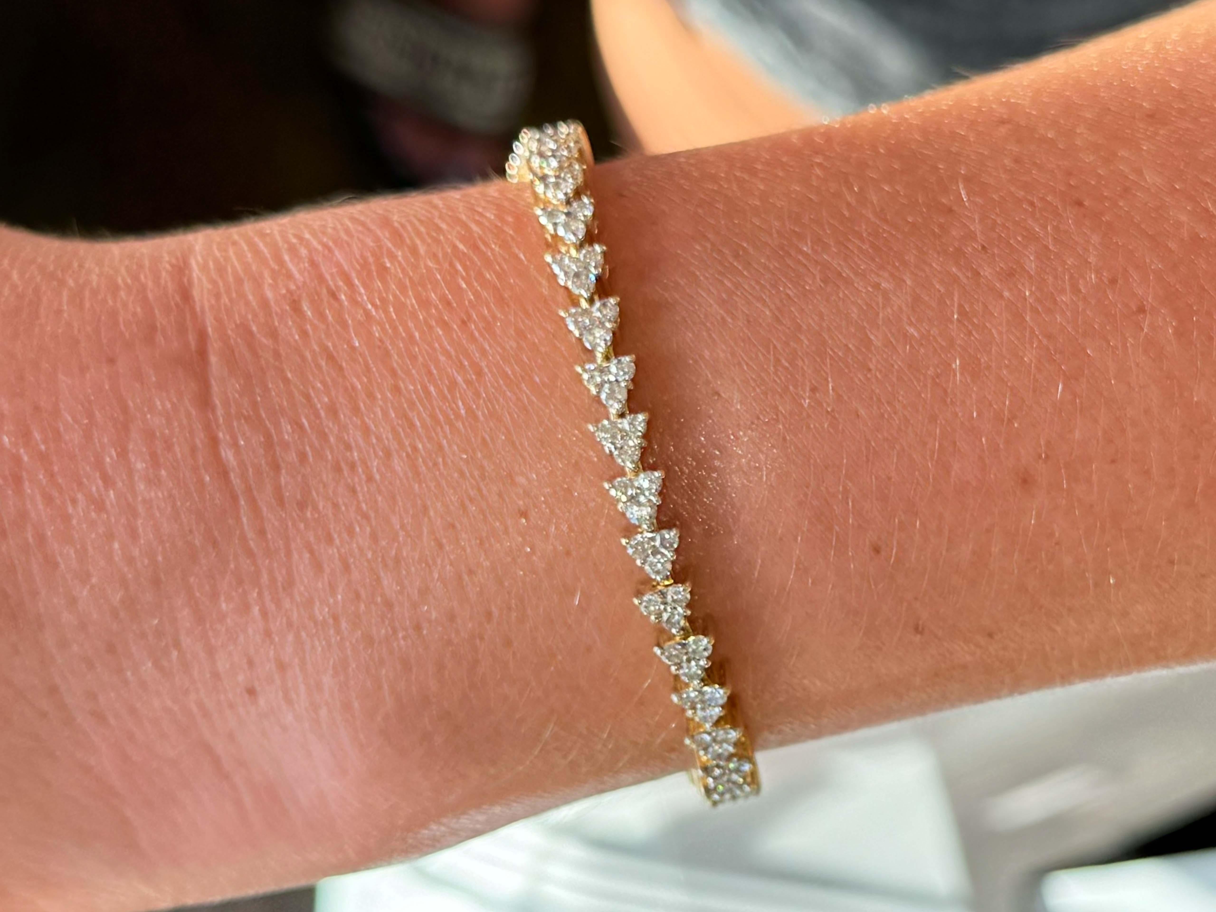 Bracelet Specifications:

Metal: 14k Yellow Gold

Diamond Carat Weight: ~ 3.50 carats

Diamond Count: 117 brilliant 

Diamond Color: G-I

Diamond Clarity: SI2-I1

Bracelet Length: ~6.75