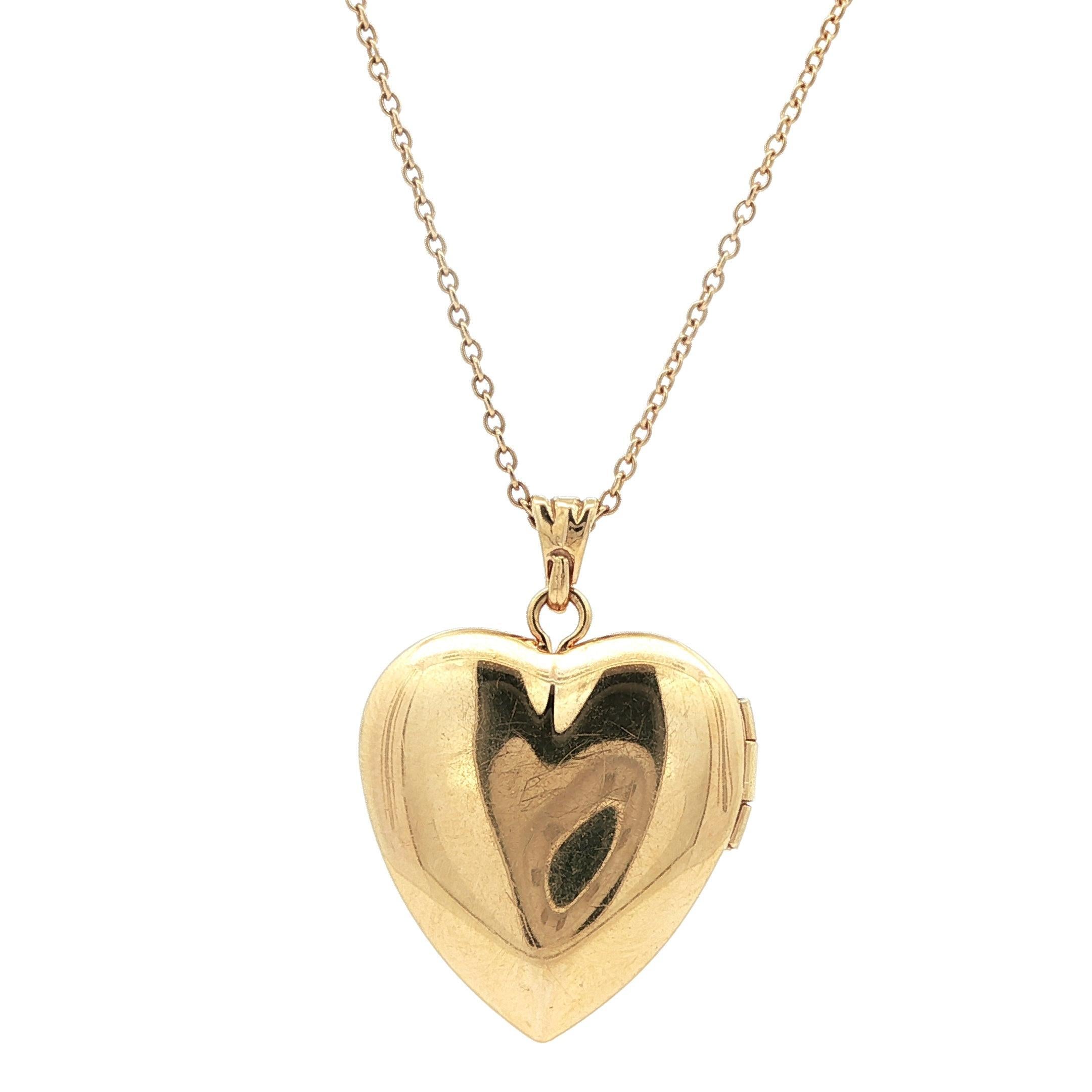 Pendentif en or jaune 14k avec pendentif en forme de coeur et diamants sur chaîne à maillons en câble de 18 pouces en vente 1