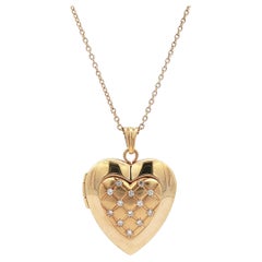 Pendentif en or jaune 14k avec pendentif en forme de coeur et diamants sur chaîne à maillons en câble de 18 pouces