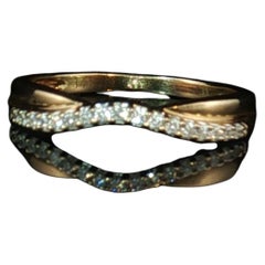 14K Yellow Gold Diamond "V" Ring Chevron Stacking Band Size 5