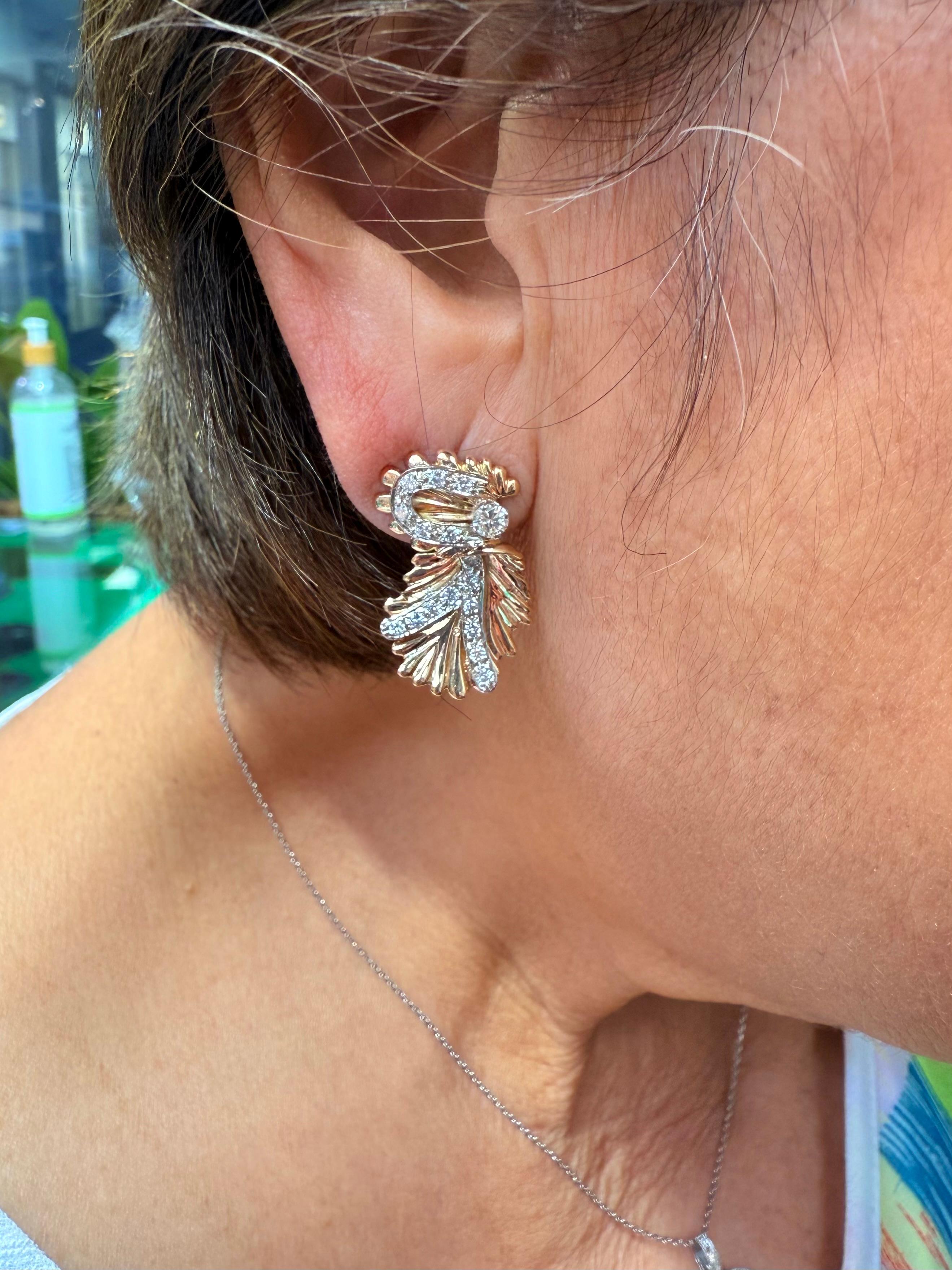 Modern 14k Yellow Gold Diamond Vintage Organic Style Drop Earring Circa 1960s For Sale