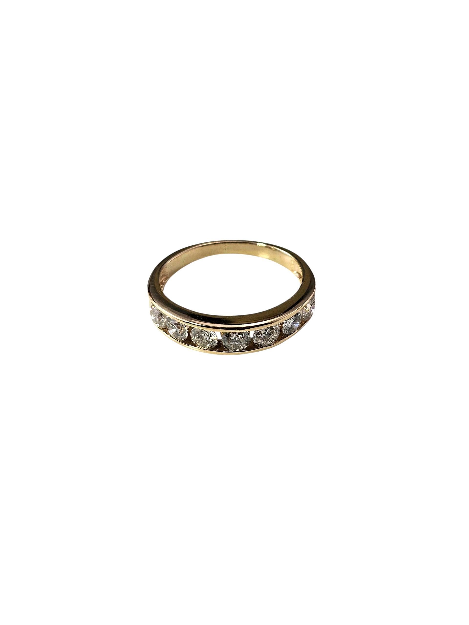 Contemporain Anneau d'anniversaire en or jaune 14K avec diamant Taille 6.5 #23791 en vente