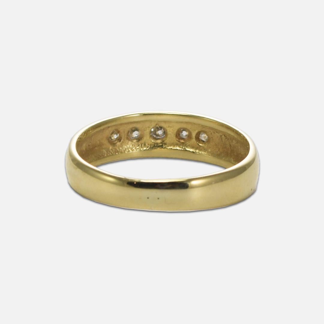 14K Yellow Gold Diamond Wedding Band 0.10ct In Excellent Condition In Laguna Beach, CA
