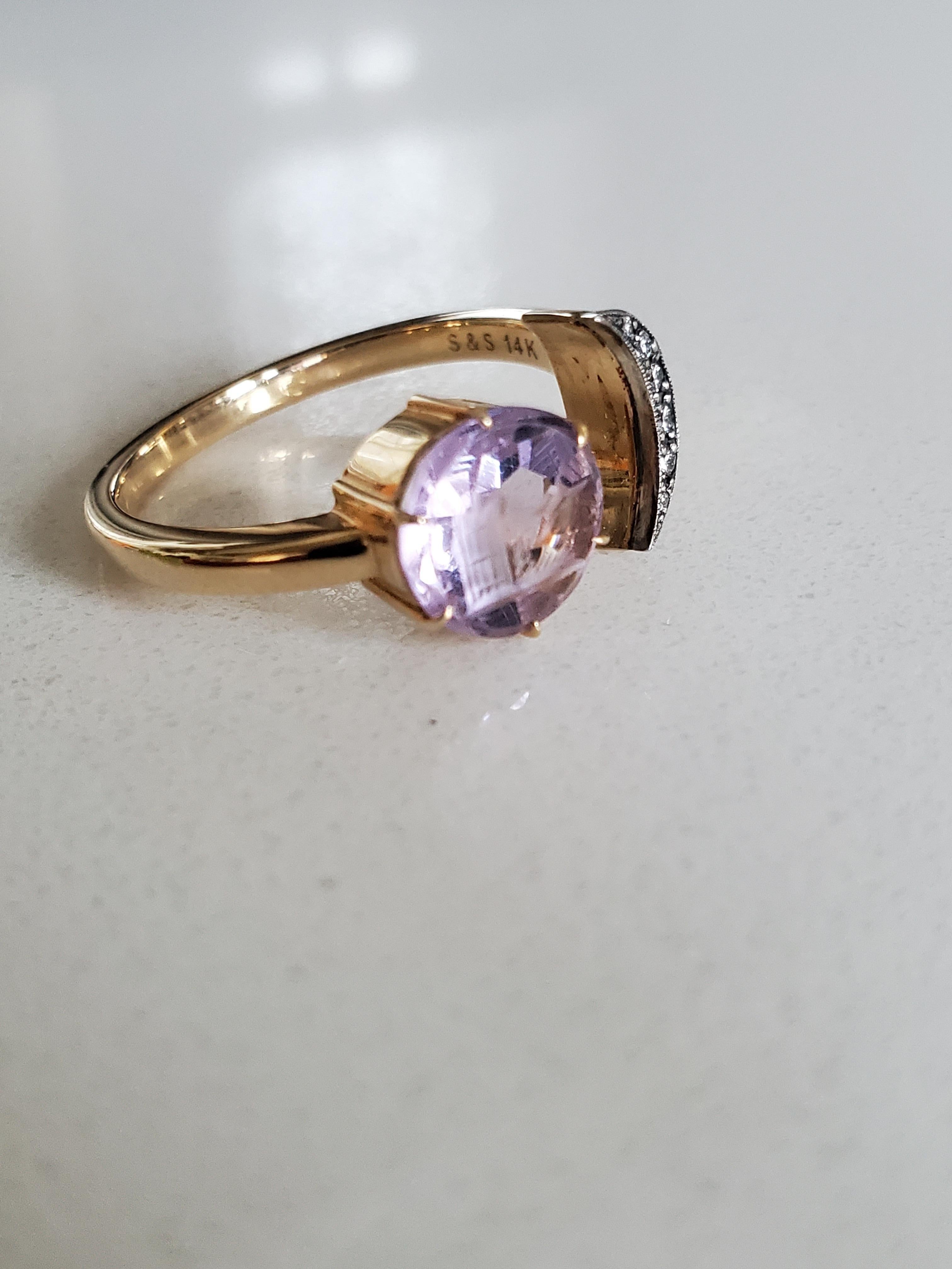 Bague en or jaune 14K, diamants et améthyste, sceau de lune en intaille ancienne en vente 4