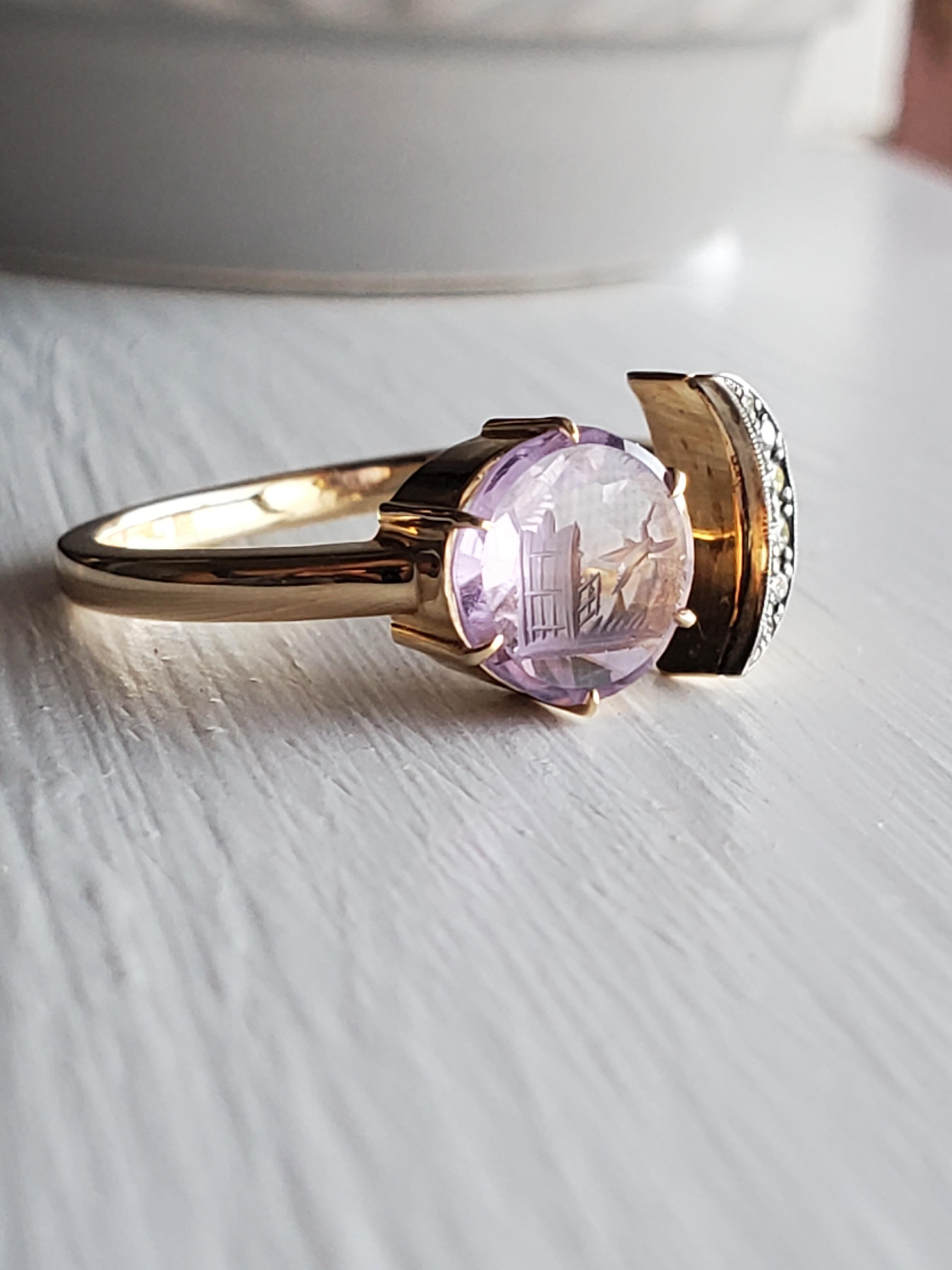Bague en or jaune 14K, diamants et améthyste, sceau de lune en intaille ancienne Neuf - En vente à San Diego, CA