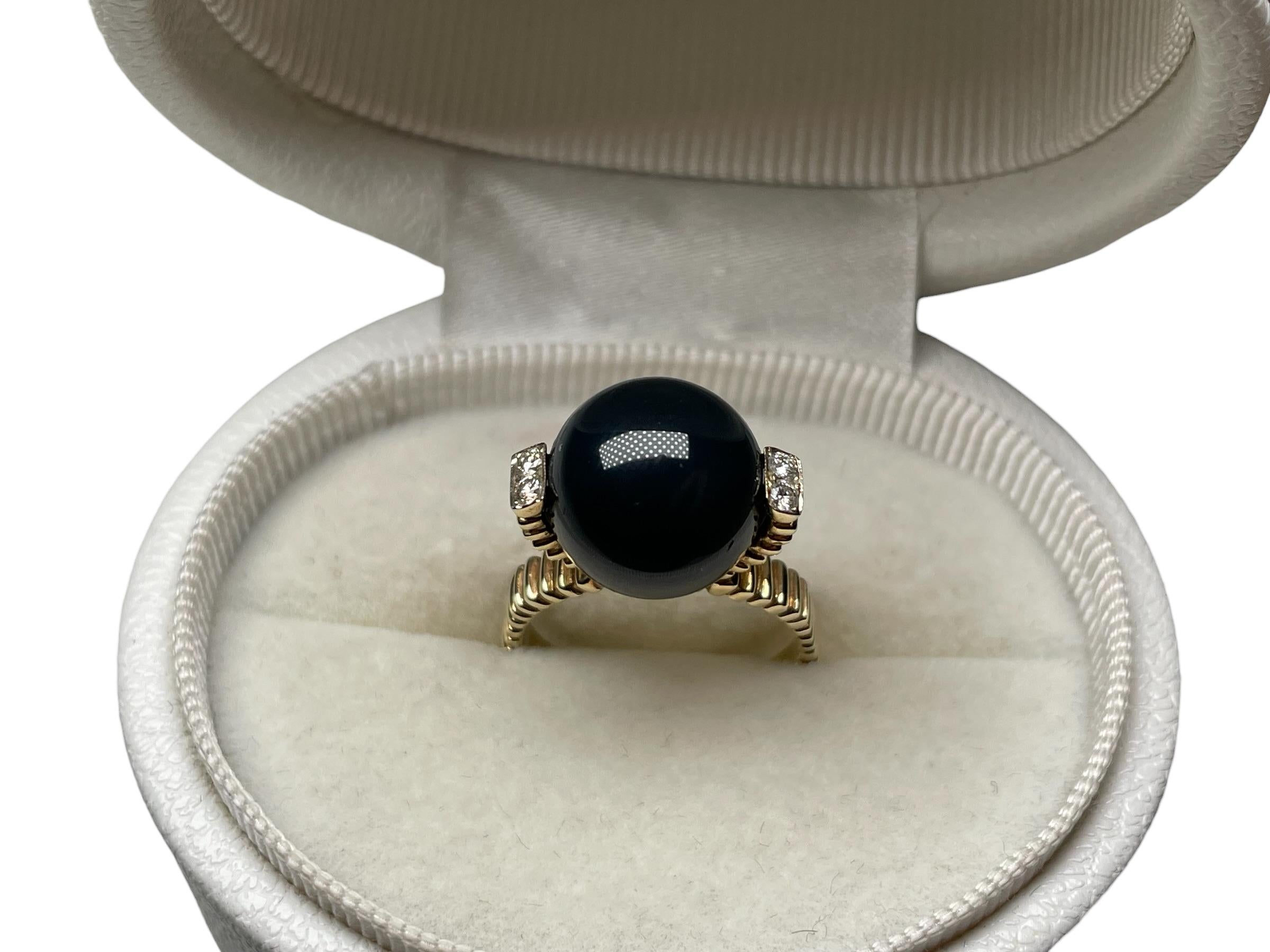 14K Yellow Gold Diamonds And Black Stone Ring For Sale 9