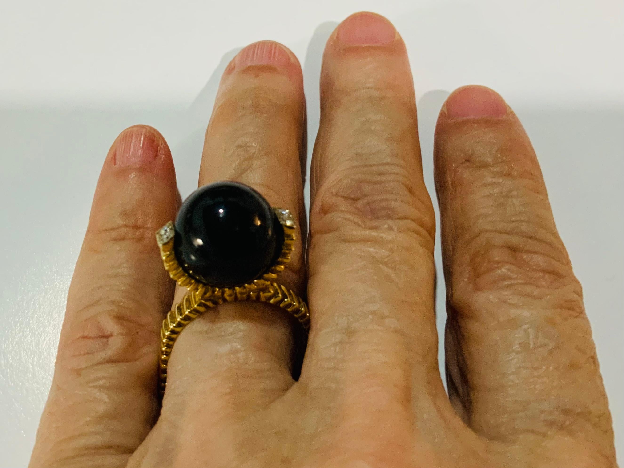14K Yellow Gold Diamonds And Black Stone Ring For Sale 1