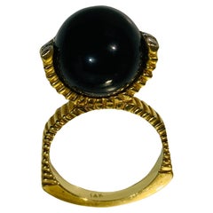 Vintage 14K Yellow Gold Diamonds And Black Stone Ring
