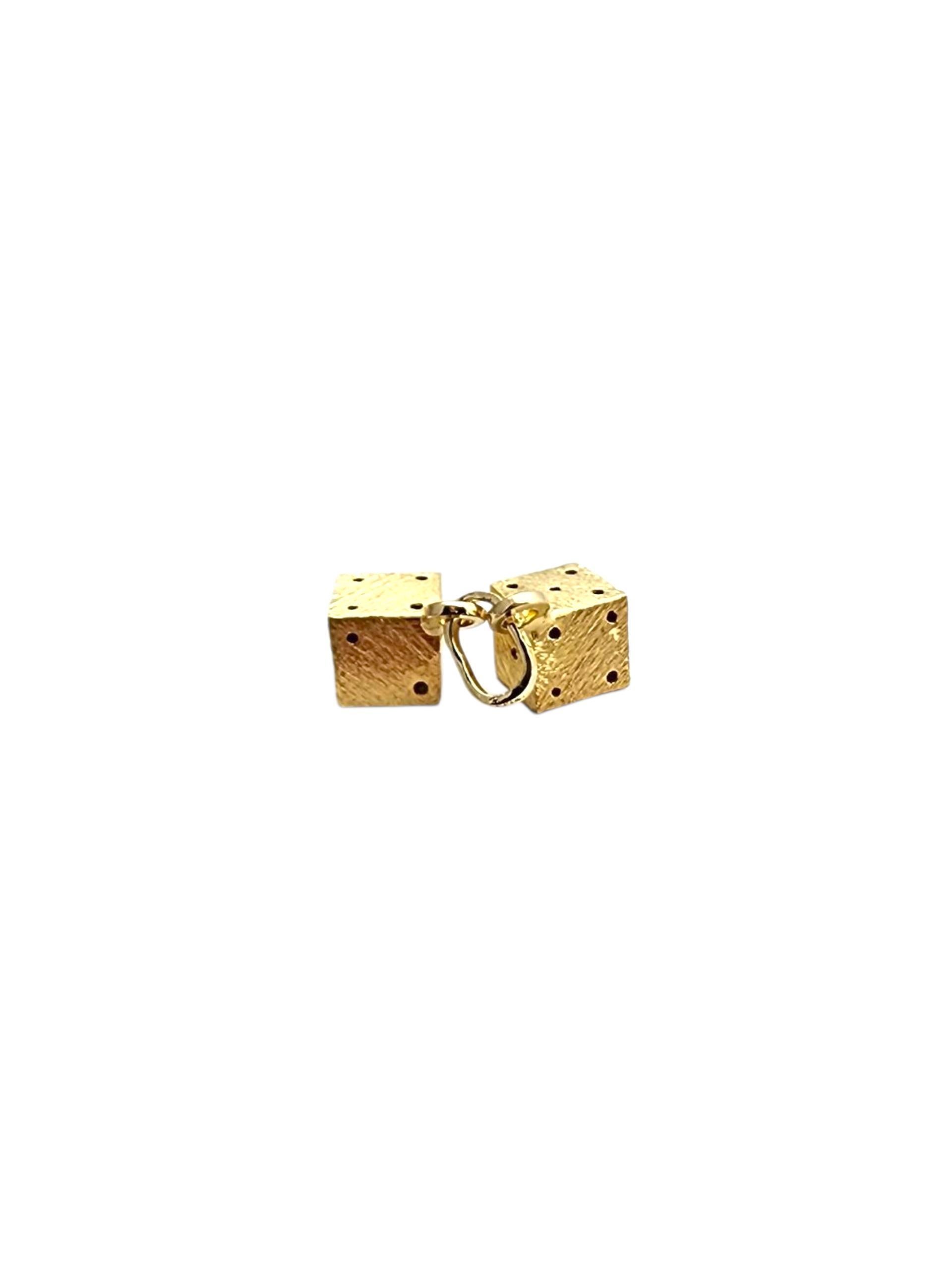 14K Yellow Gold Dice Charm #22742 In Good Condition For Sale In Washington Depot, CT