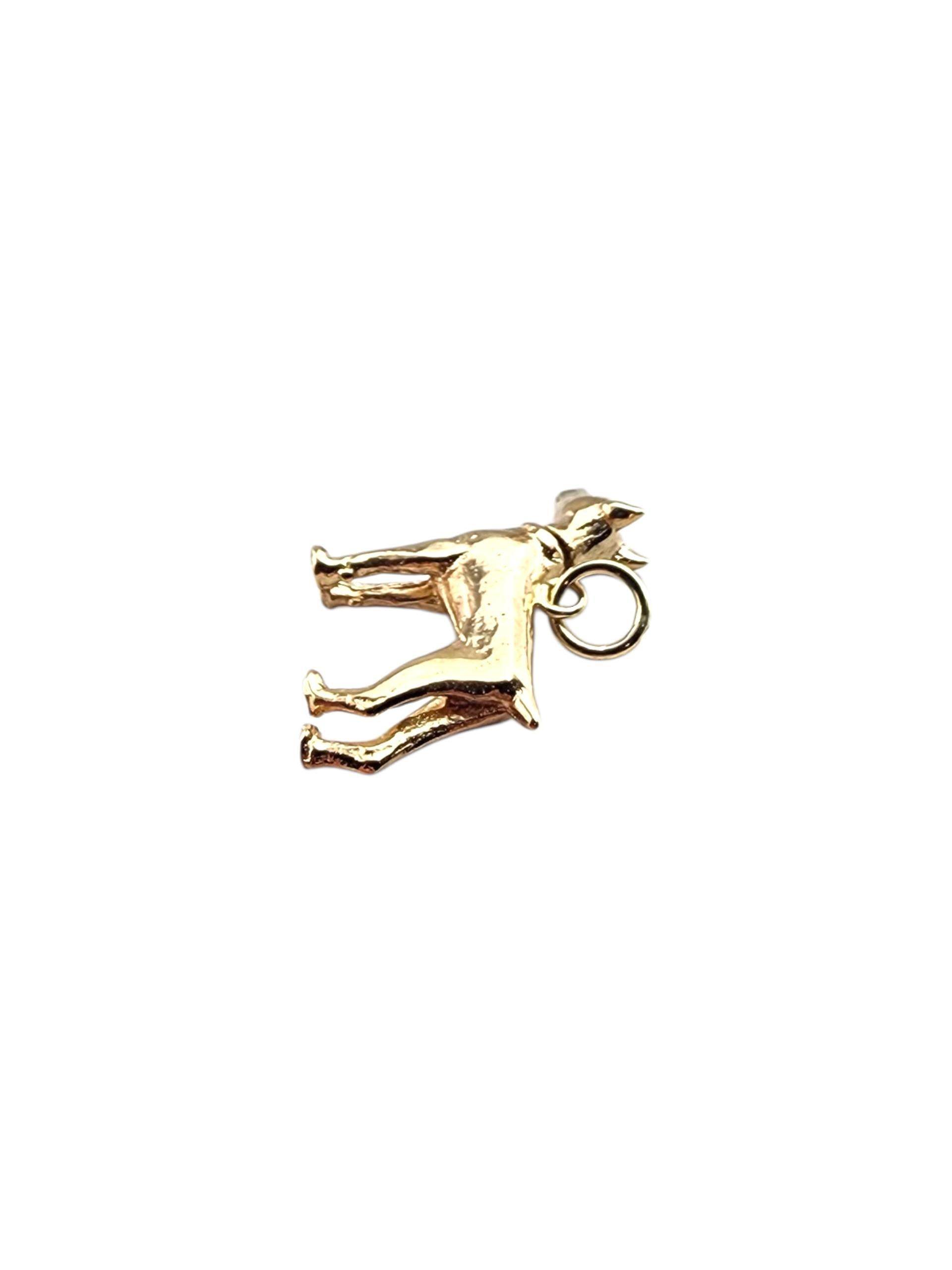 Charm en or jaune 14K avec tête de chien Doberman Pincher #22362 en vente 6
