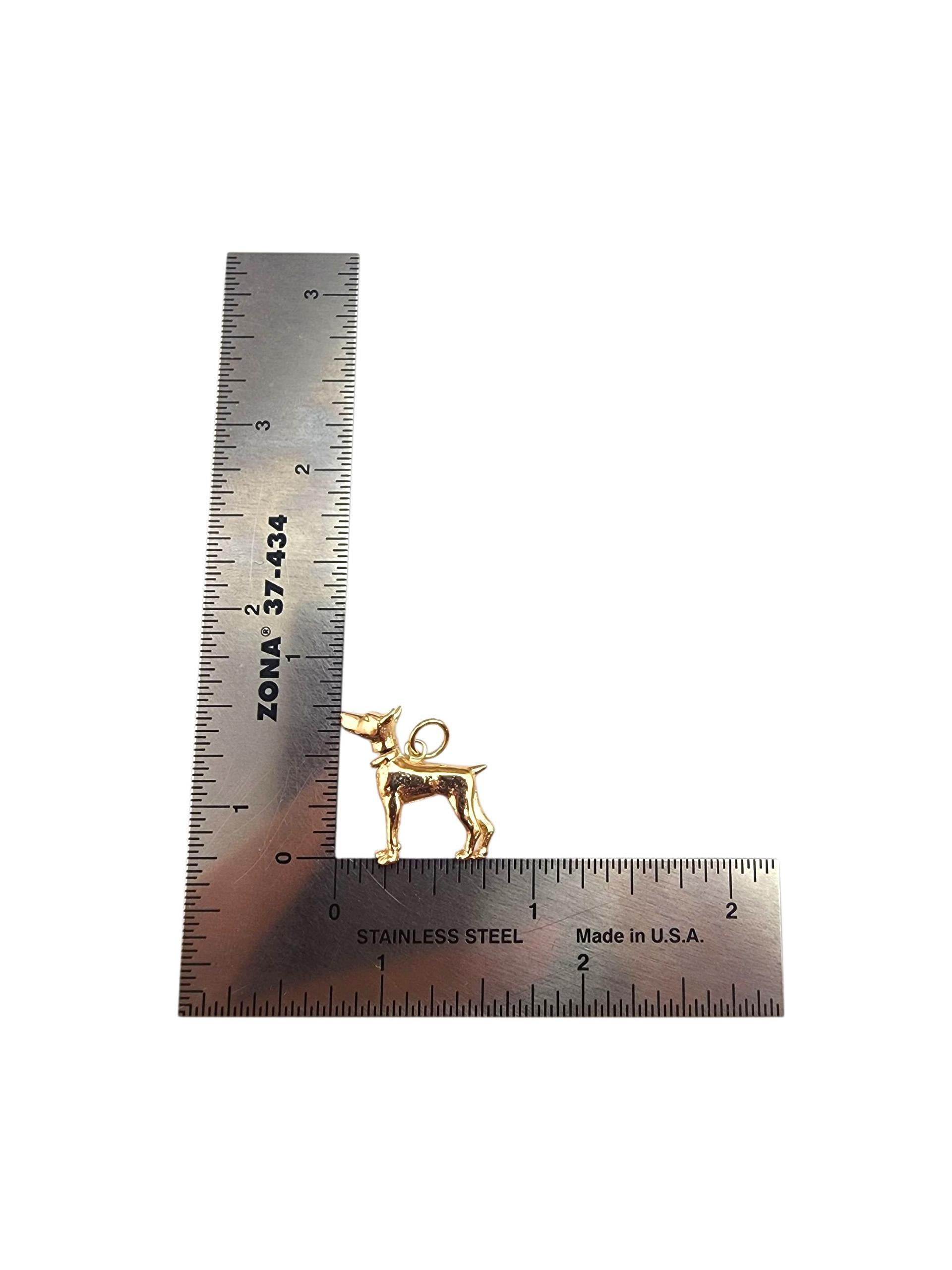 Charm en or jaune 14K avec tête de chien Doberman Pincher #22362 en vente 2