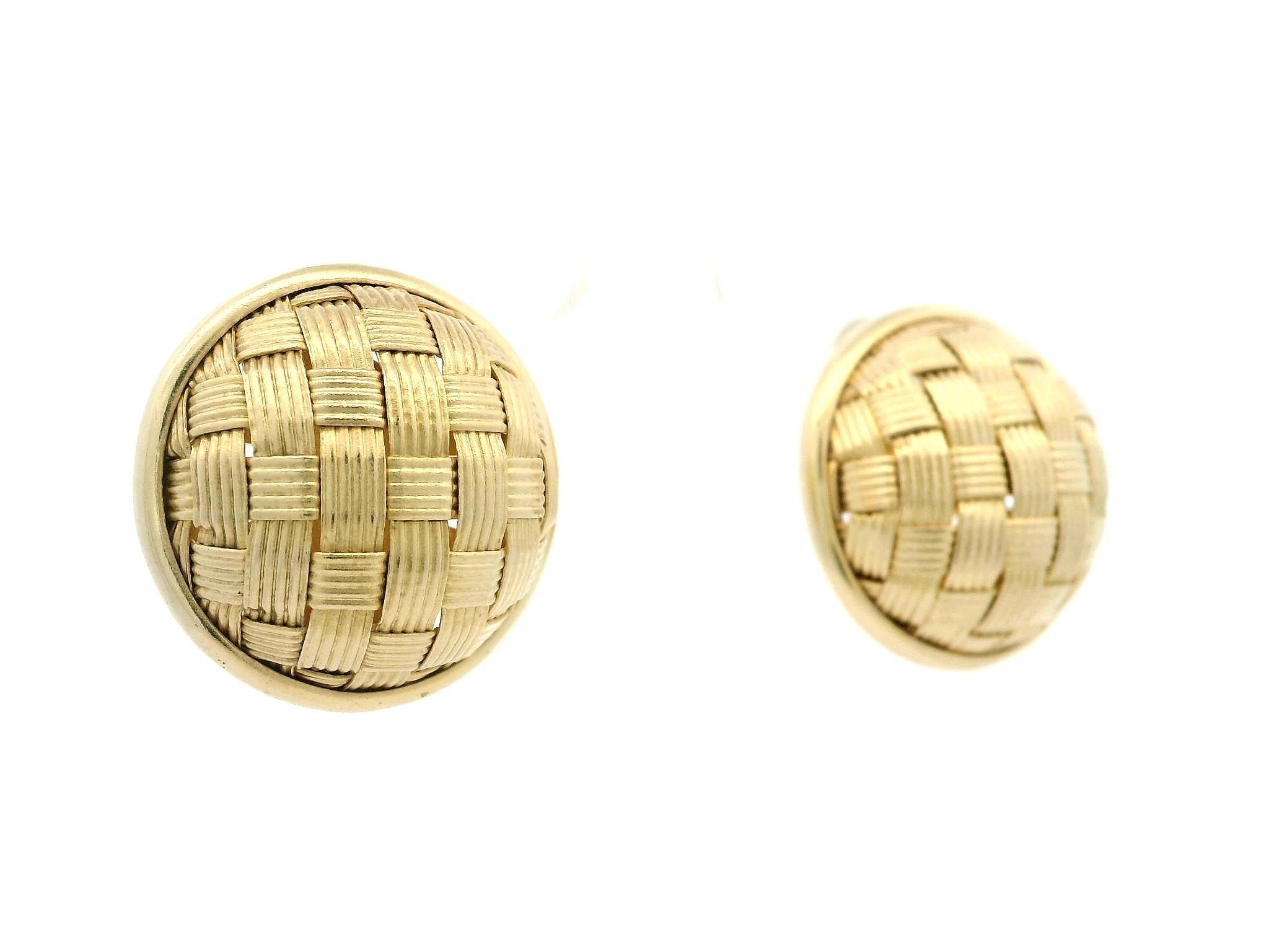 Women's 14k Yellow Gold Domed Basketweave Textures Woven Round Button Earrings