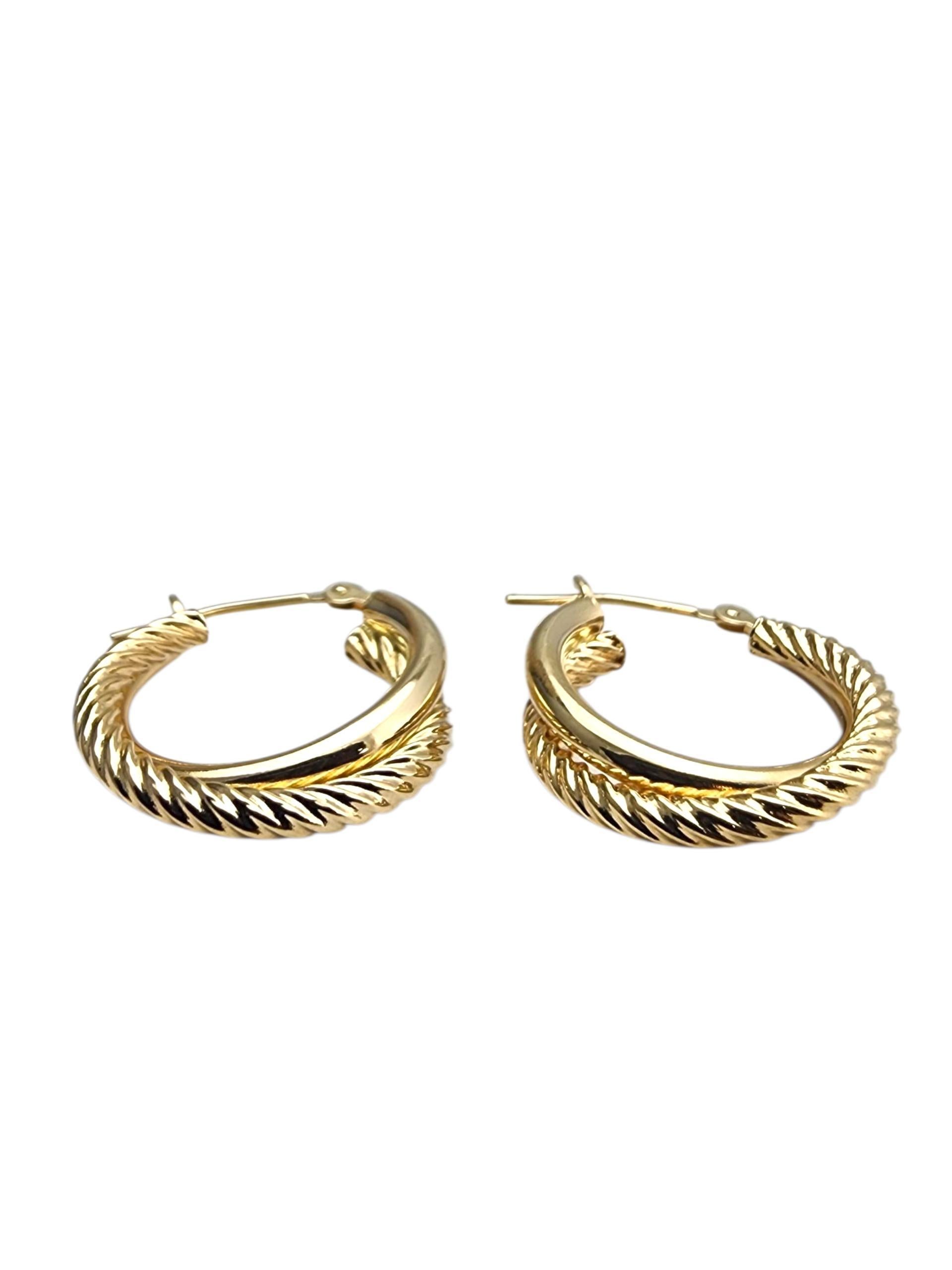 Orecchini a cerchio con doppio cavo in oro giallo 14K #22849 in vendita 1
