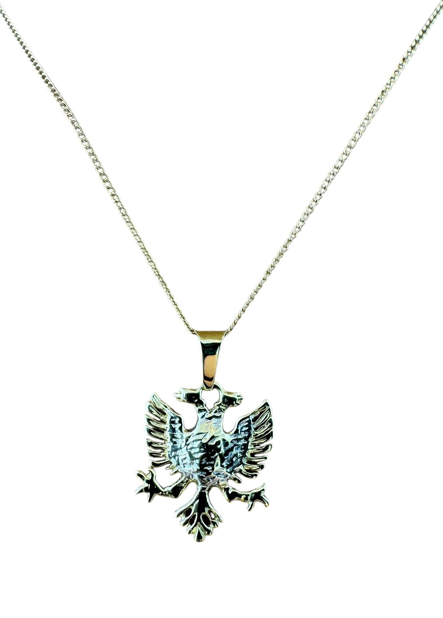 Pendentif d'aigle à double tête en or jaune 14 carats n° 19609 en vente 2