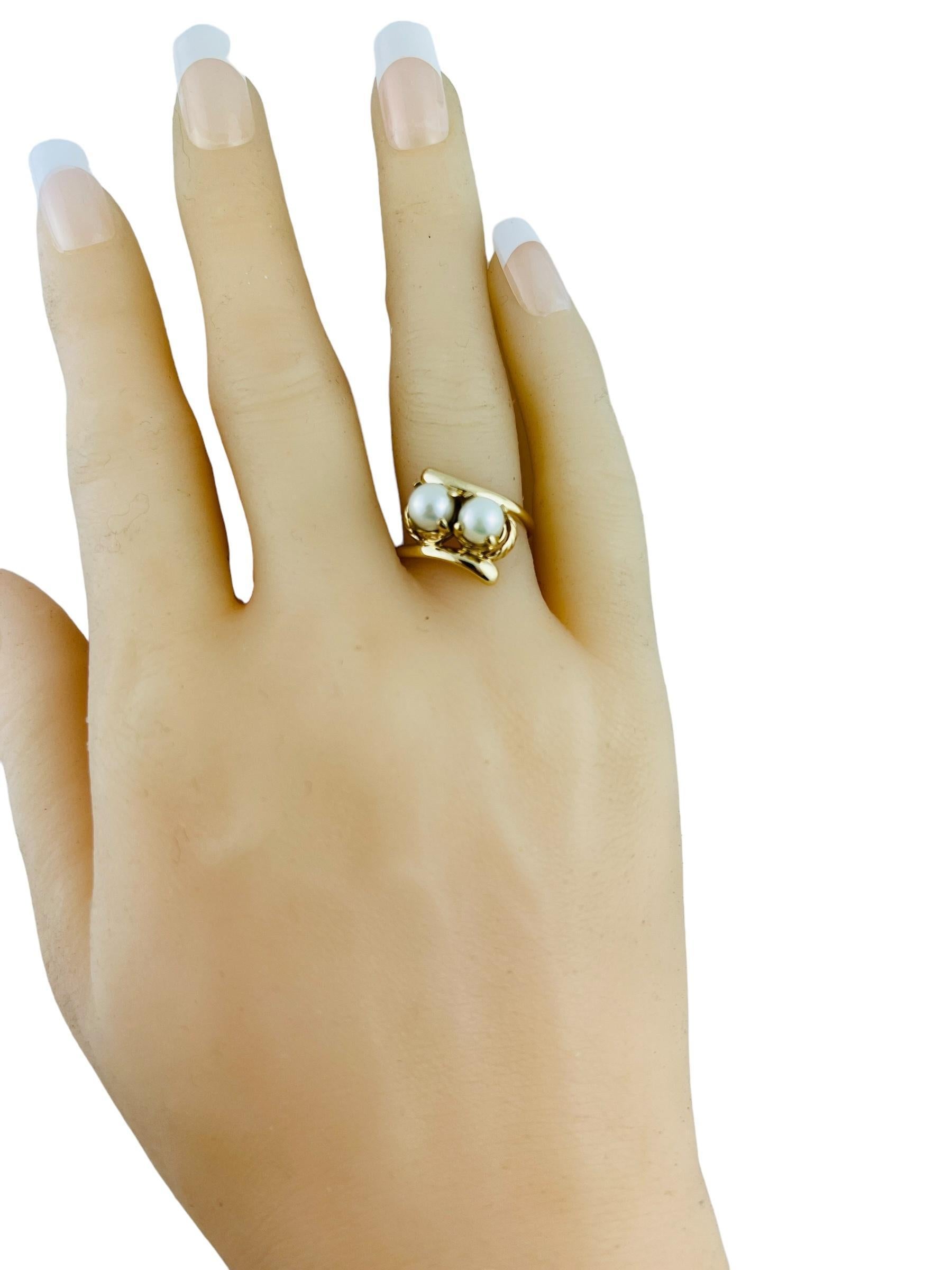 14K Yellow Gold Double Pearl Ring Size 7 #21228 In Good Condition For Sale In Washington Depot, CT