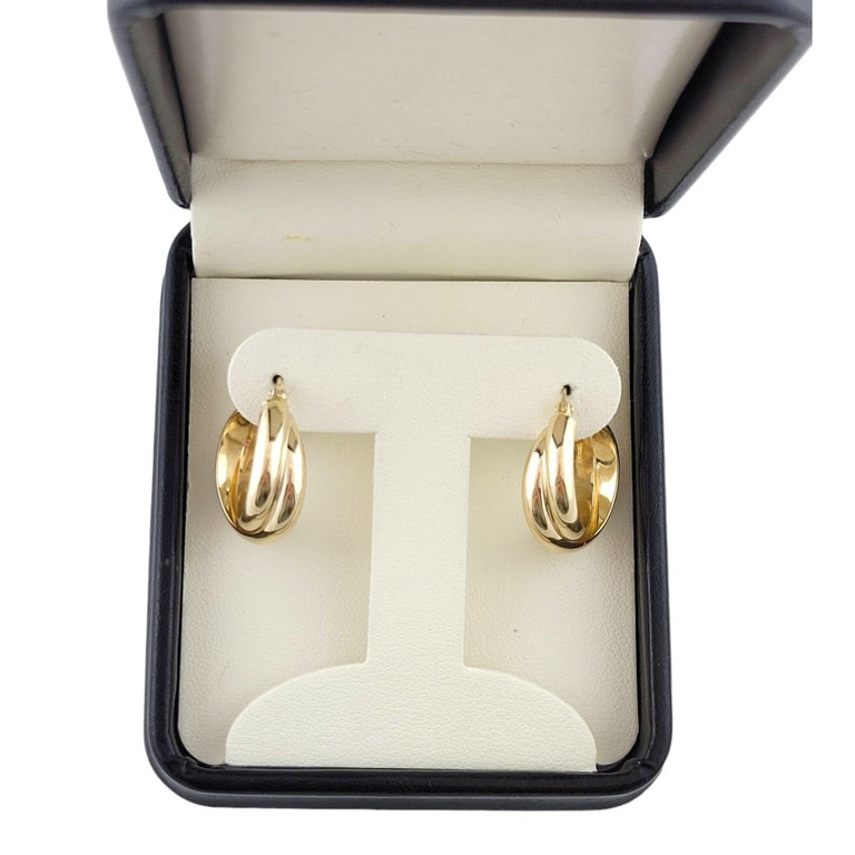 14k Yellow Gold Double Twisted Hoop Earrings For Sale at 1stDibs