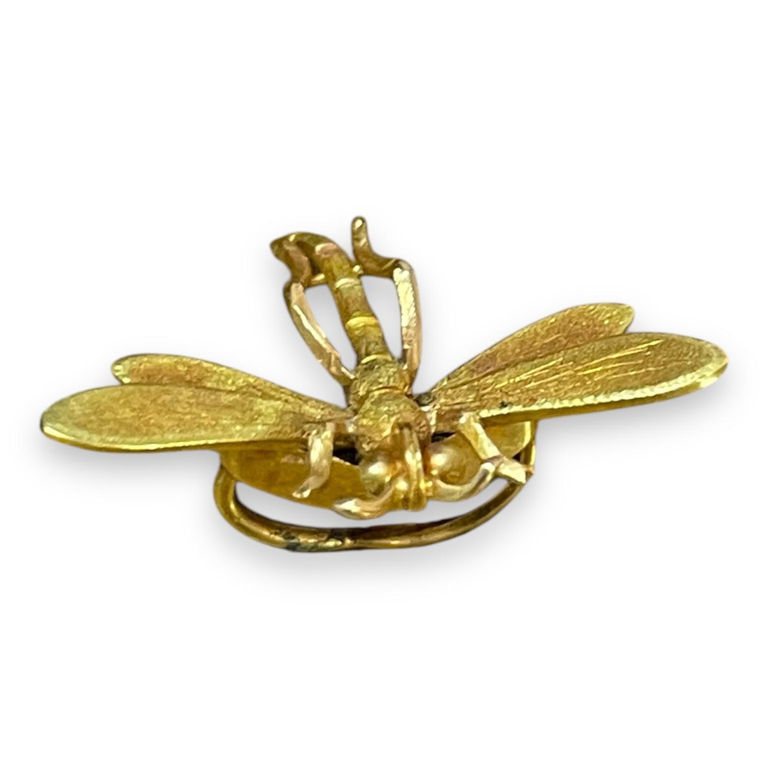 Art Deco 14K Yellow Gold Dragonfly Brooch For Sale