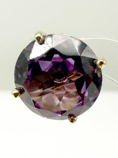 Orecchini in oro giallo 14K con Alessandrite