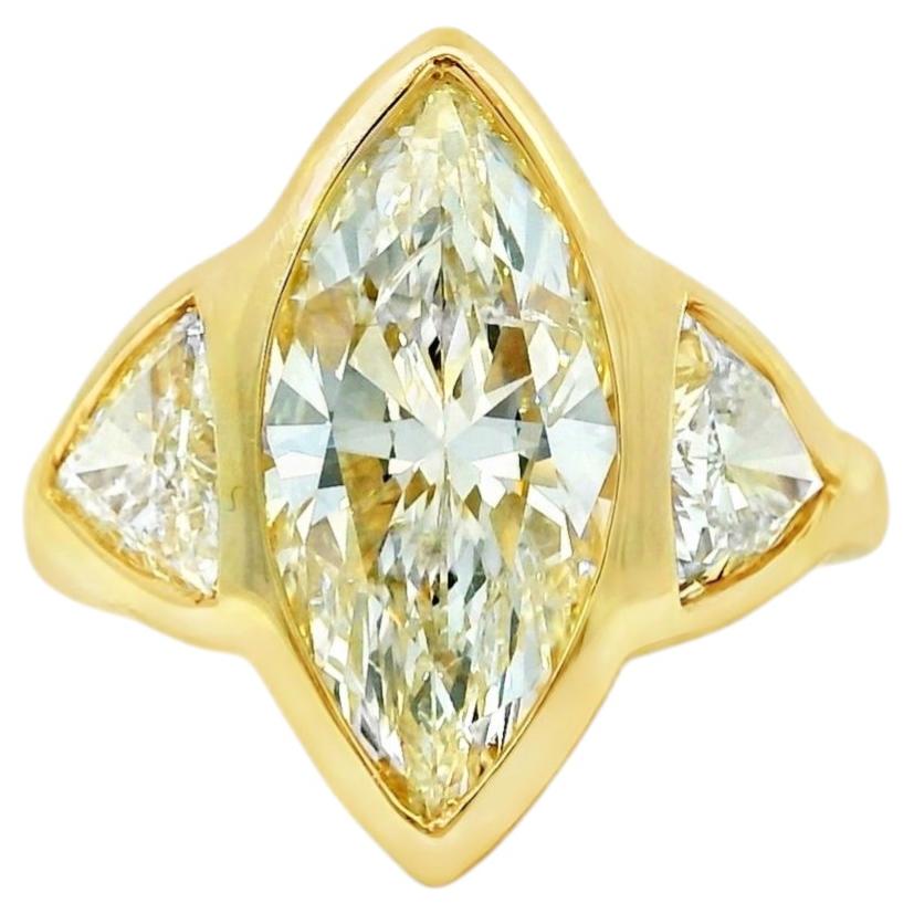Anillo de 3 piedras con diamante marquesa natural certificado EGL de oro amarillo de 14 quilates de 4,01 ctw