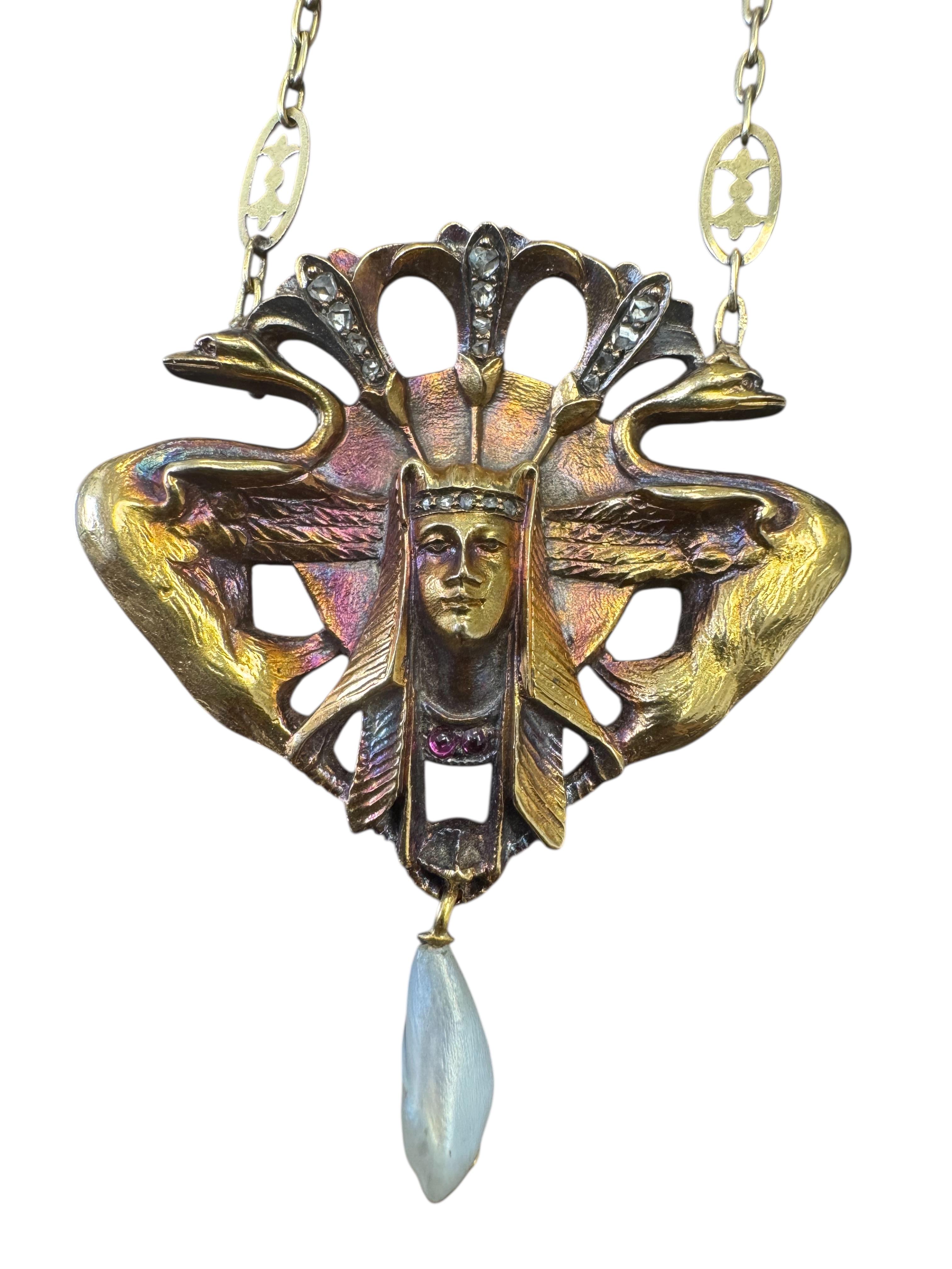 14K Yellow Gold Egyptian Revival Necklace with Pearl Drop, Rubies, and Diamonds in vendita 4