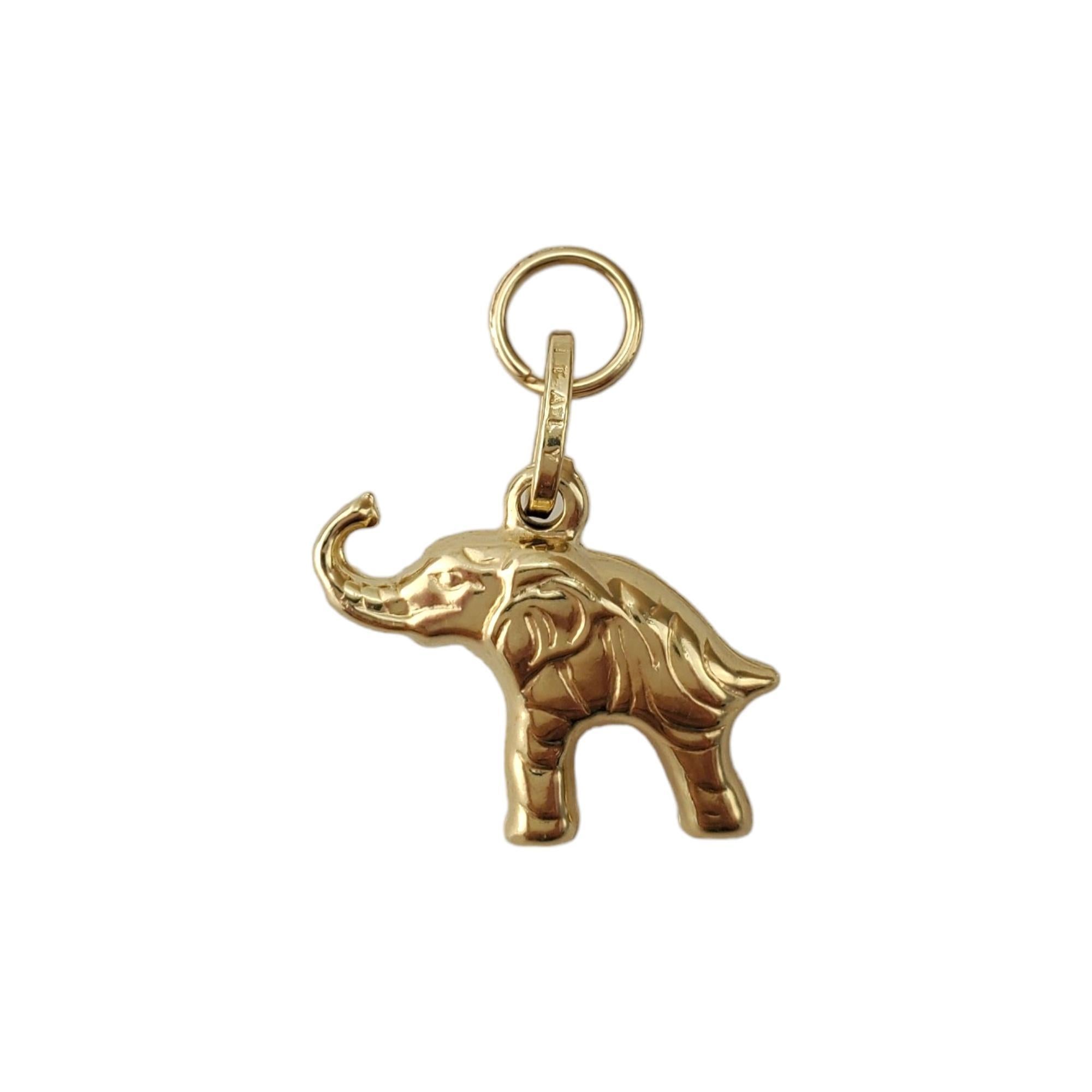 14K Yellow Gold Elephant Charm 

This adorable elephant charm in 14K yellow gold is the perfect addition to any bracelet.

Hallmark: 585 ITALY

Weight: 1.03 dwt/ 1.59 g

Length w/ bail: 26.67 mm

Size: 15.41 mm X 18.46 mm X 5.08 mm

Very good