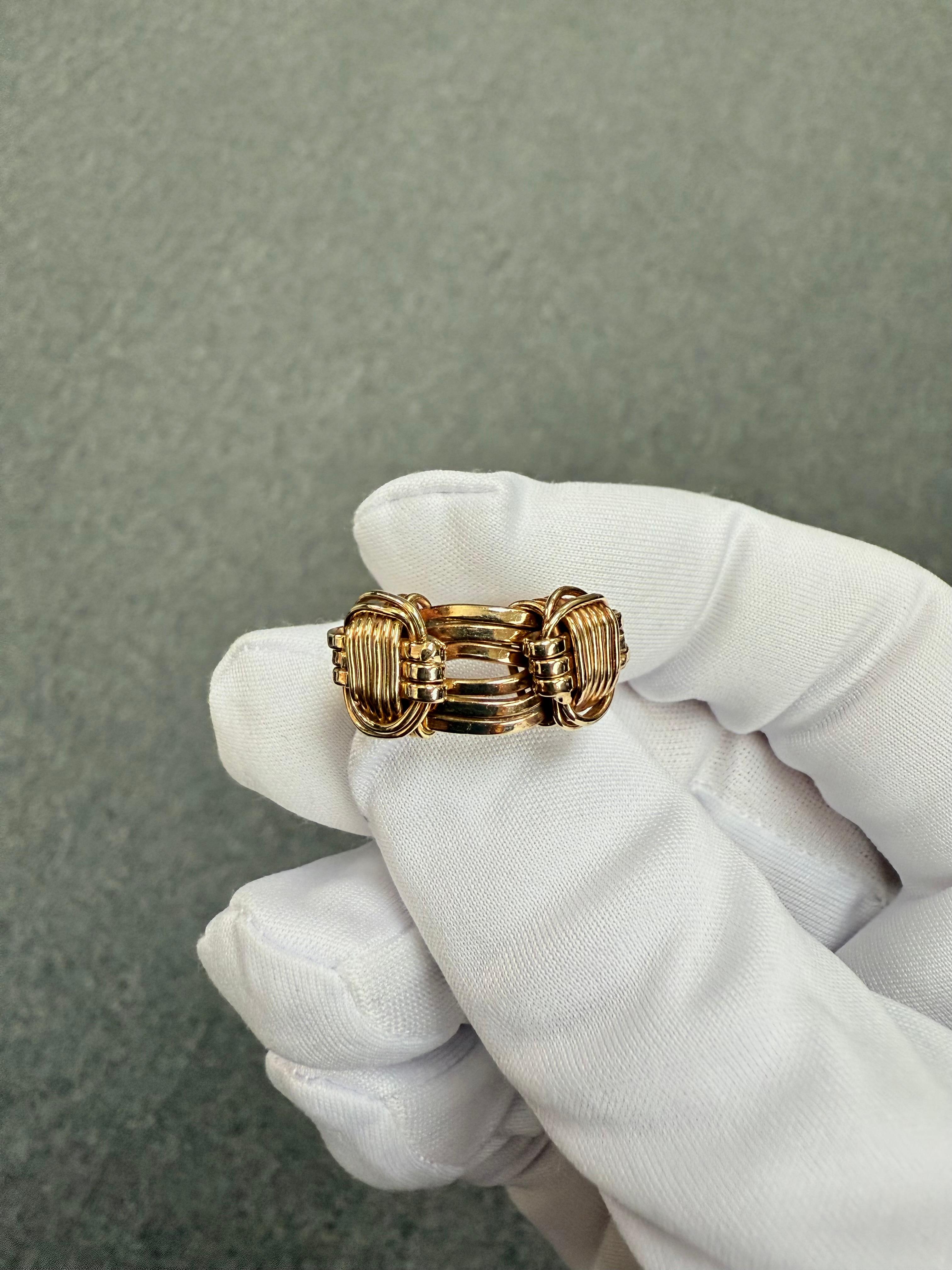 Bague en or jaune 14k cheveux d'éléphant Circa 1970 Taille 5.25 en vente 5