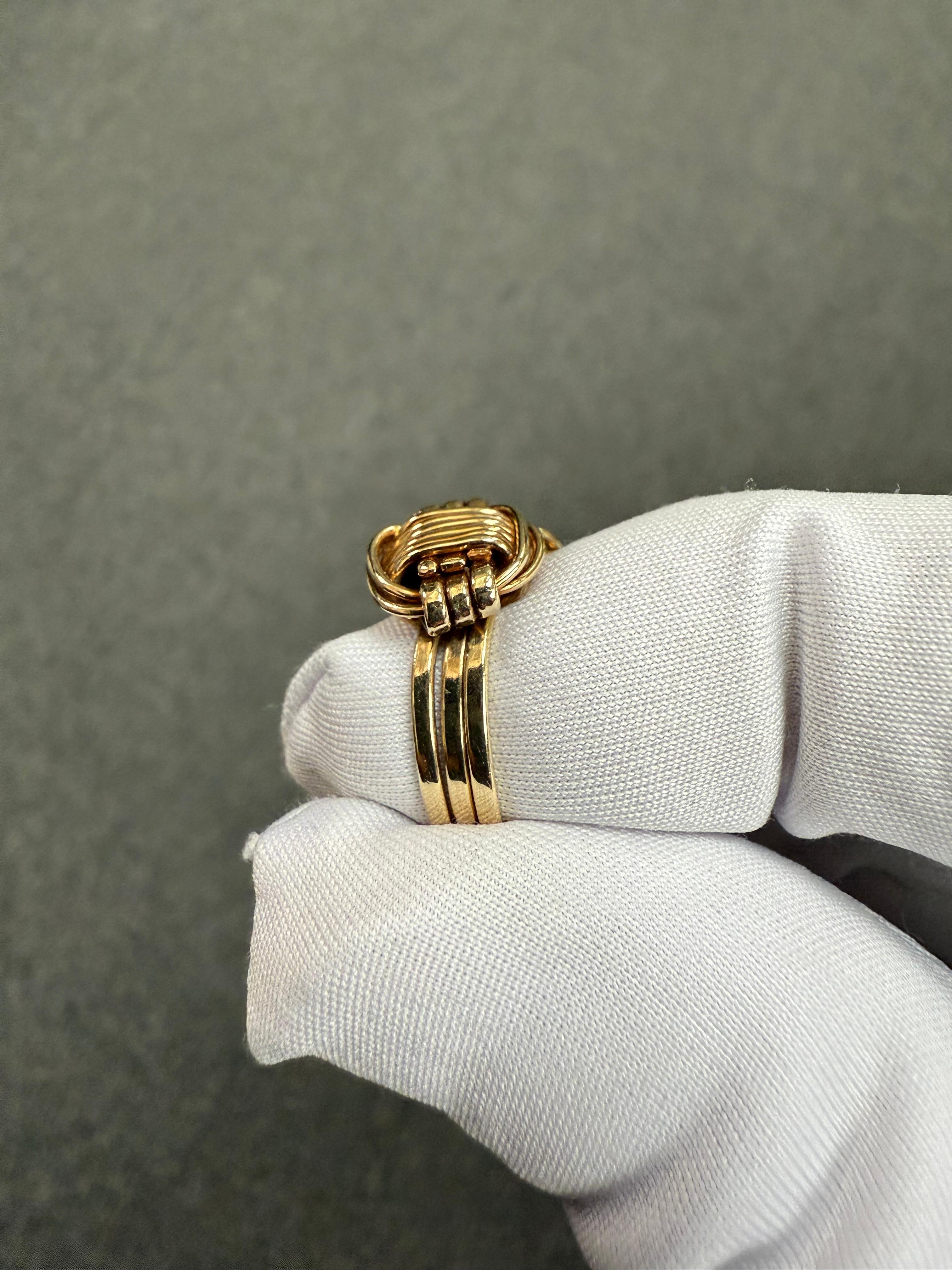 Bague en or jaune 14k cheveux d'éléphant Circa 1970 Taille 5.25 en vente 7