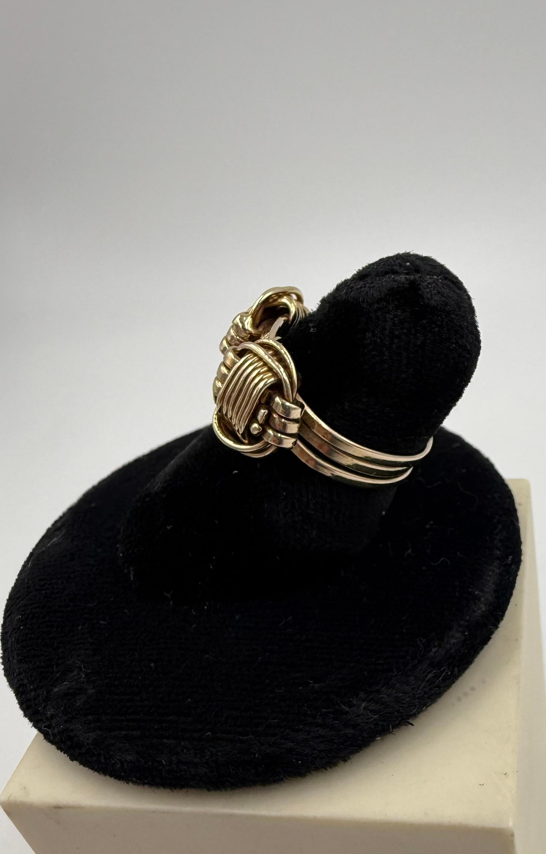 Bague en or jaune 14k cheveux d'éléphant Circa 1970 Taille 5.25 en vente 1