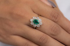 Exquisite 14K Solid Yellow Gold Emerald Ring with Clustered Diamonds