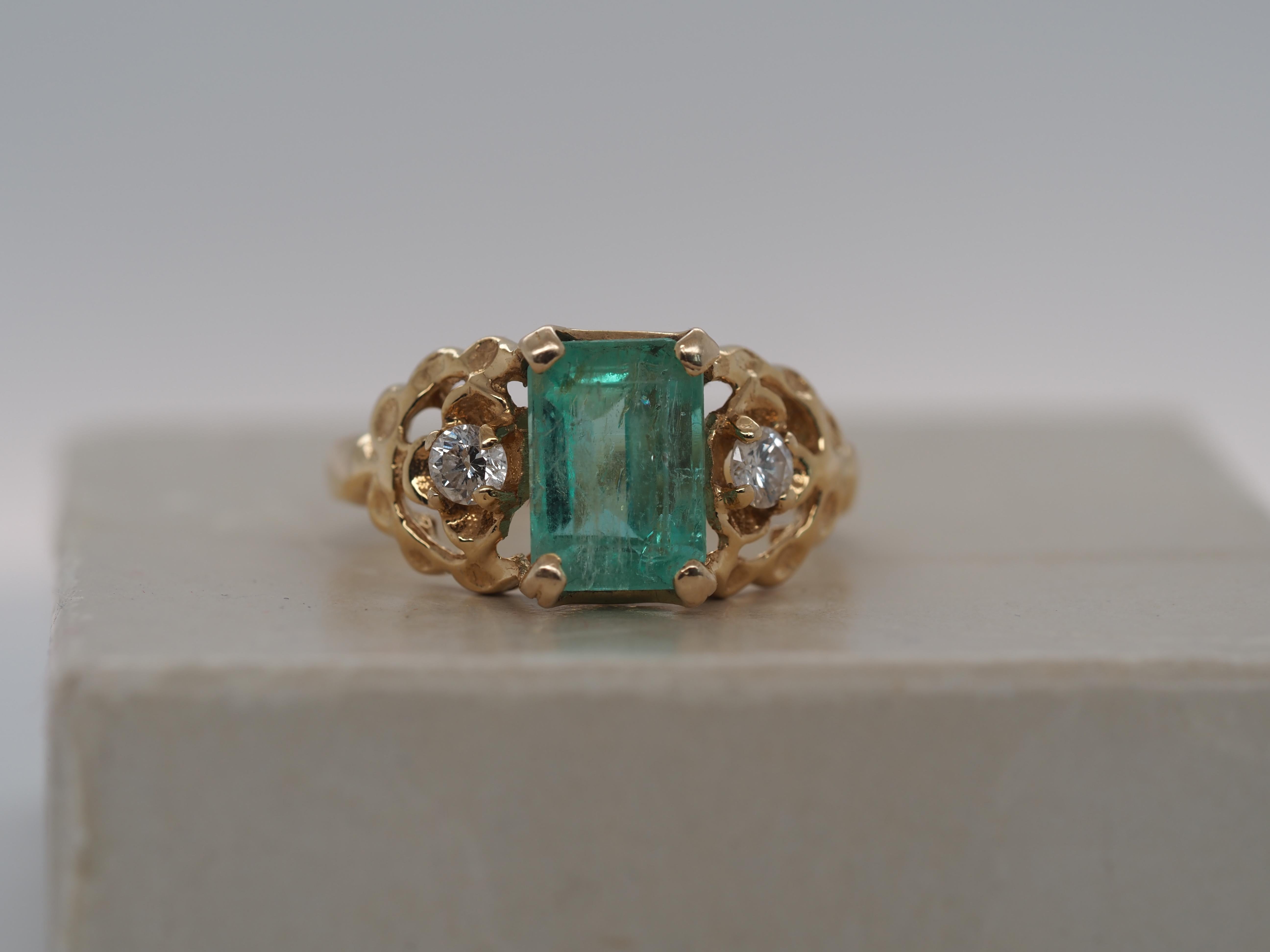 Item Details:
Ring Size: 6
Metal Type: 14k Yellow Gold [Hallmarked, and Tested]
Weight: 3.0 grams
Emerald Details: 2.50ct, Light Green, Natural, Emerald Cut
Diamond Details:
Weight: .12ct, total weight
Cut: Round Brilliant
Clarity: G-H
Color: