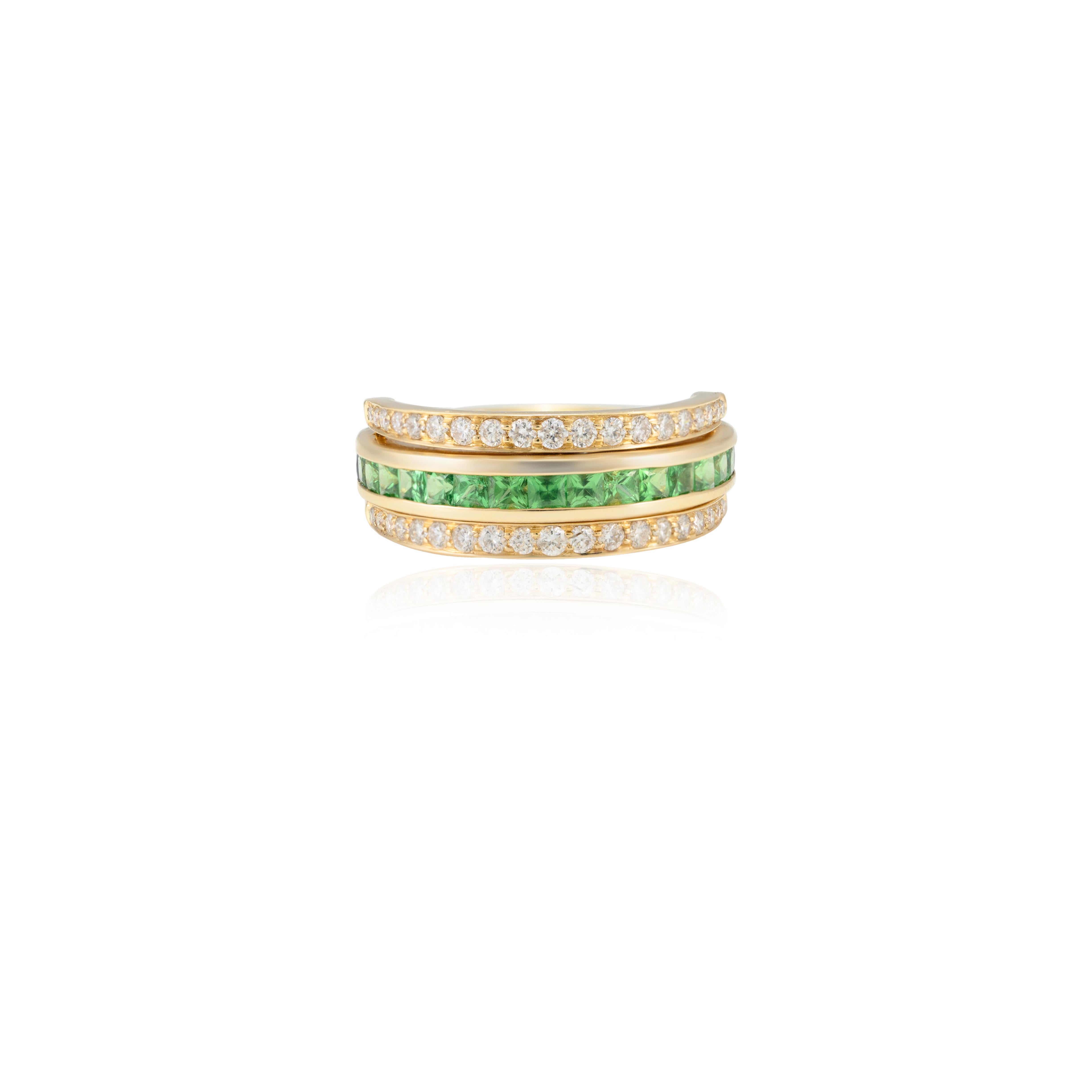 For Sale:  Unique 14k Yellow Gold Emerald and Sapphire Reversible Ring with Diamonds 6