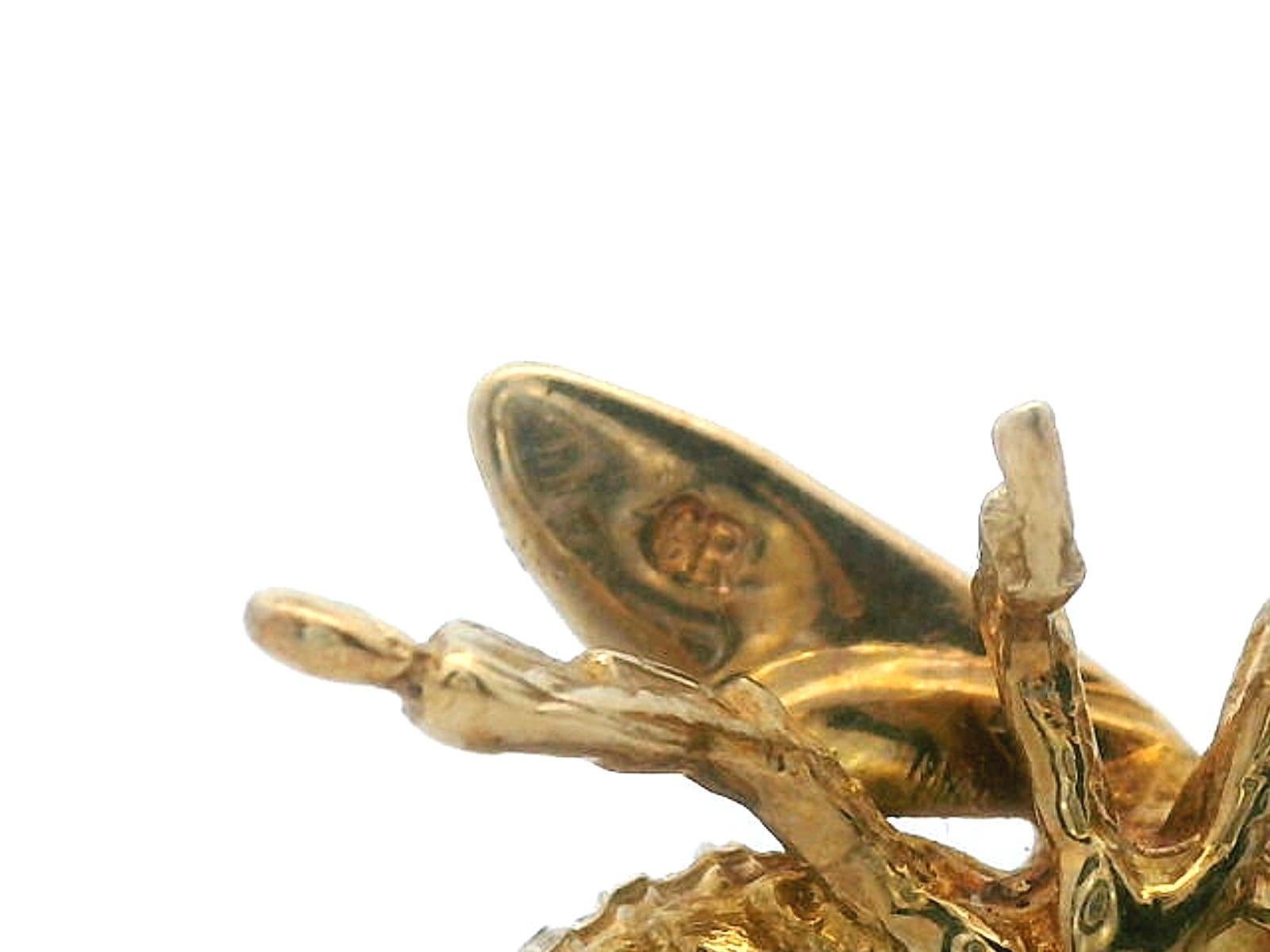 14k Gelbgold & Smaragd Bienenbrosche im Angebot 4