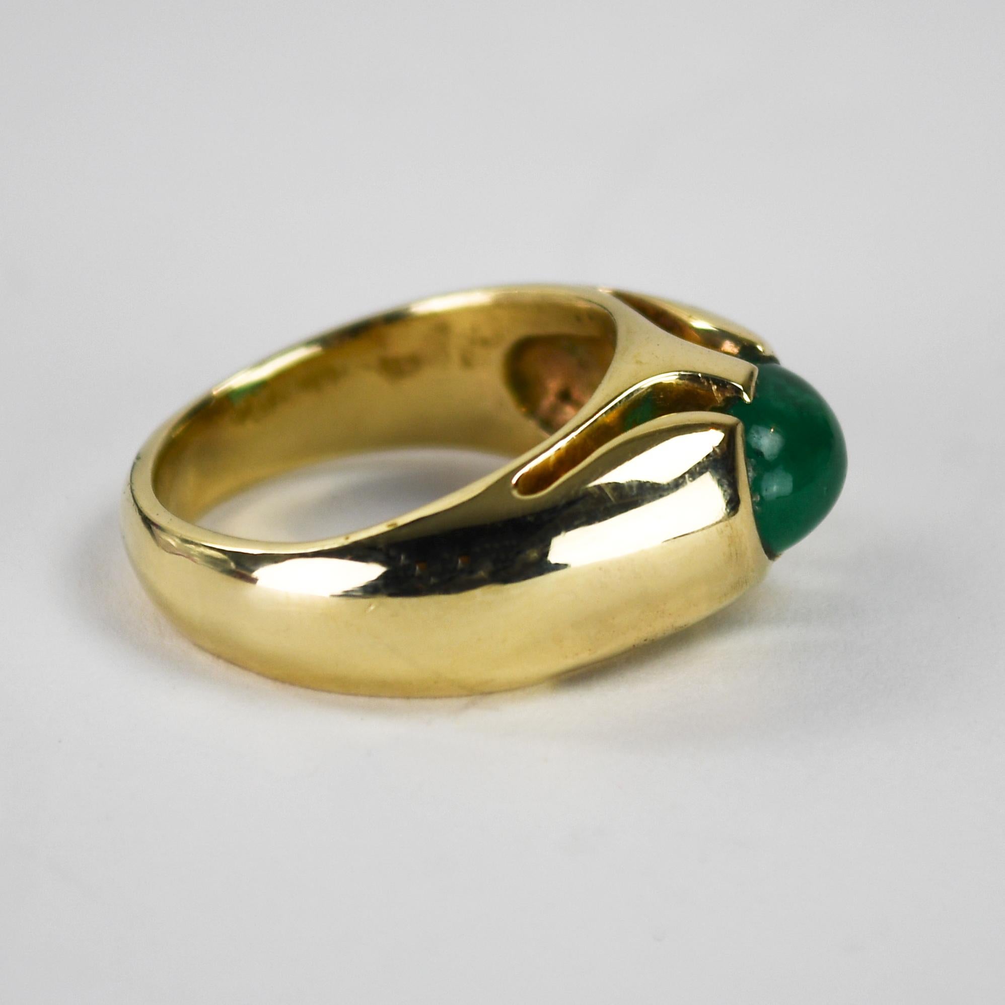 Anillo Cabujón Esmeralda Oro Amarillo 14K 3.00ct en Excelente estado para la venta en Laguna Beach, CA