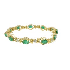 Natural Oval Shaped Emerald & Diamond 14-Karat Bracelet