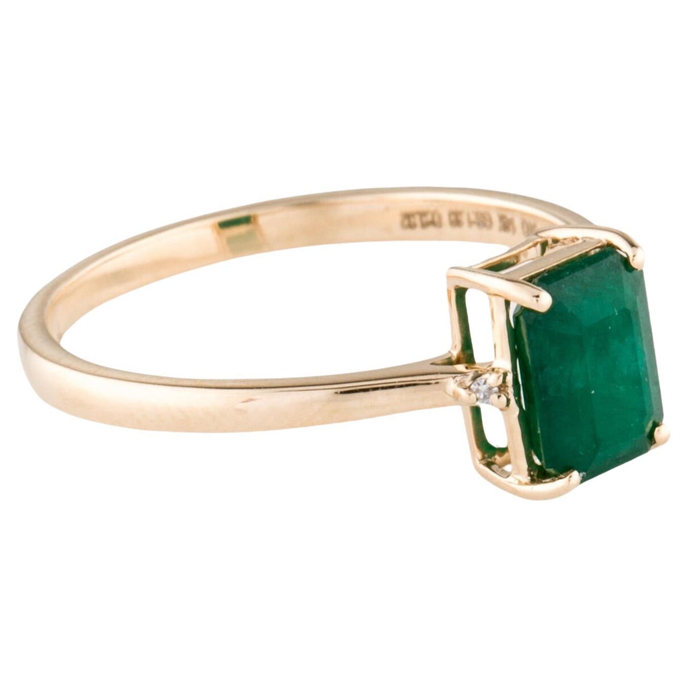 14K Yellow Gold Emerald Cut Emerald & Diamond Cocktail Ring Size 7 For Sale