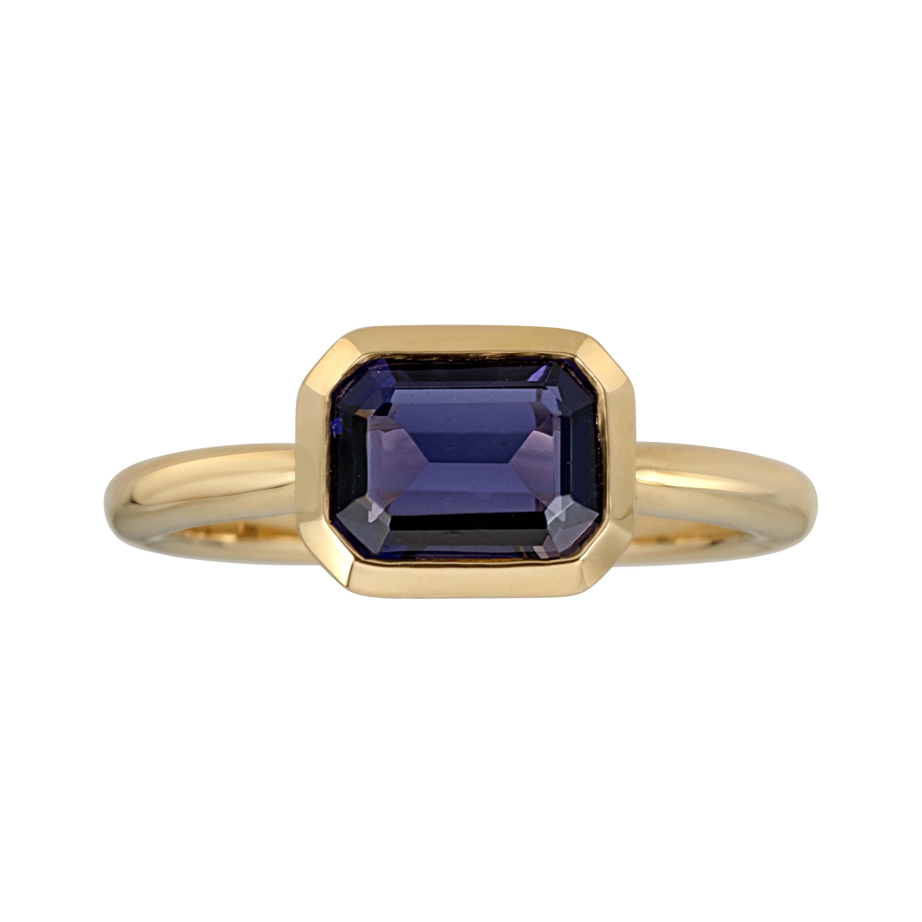 10K Yellow Gold East West Horizontal Emerald Cut Iolite Bezel Set Stacking Ring For Sale