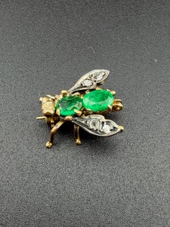 14k Yellow Gold Emerald & Diamond Bee Brooch