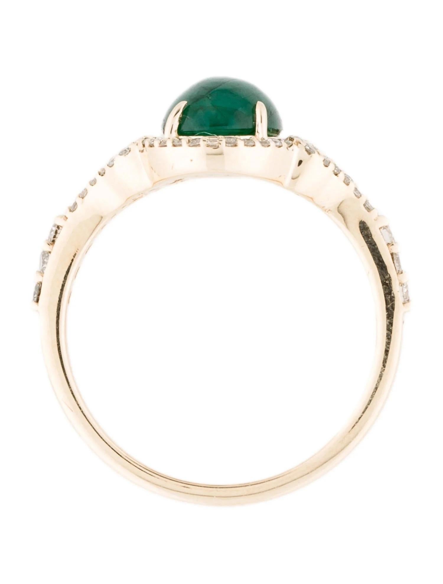 14K Yellow Gold Emerald & Diamond Cocktail Ring, Size 7 In New Condition For Sale In Holtsville, NY